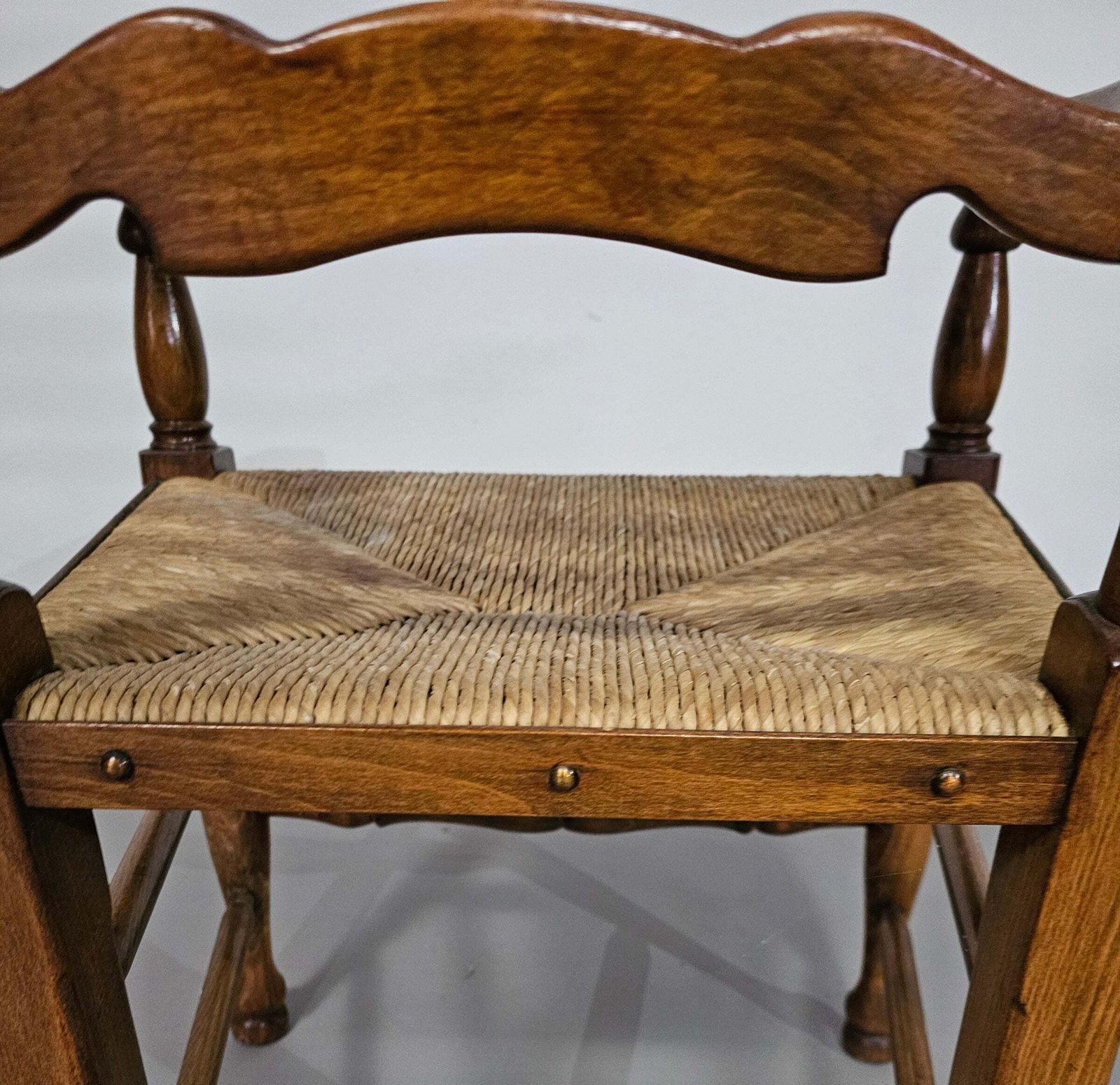 photo buy Set Of 4 Oak, Rustic, Farmhouse, Ladderback Dining Chairs With Rush Seats 1960s