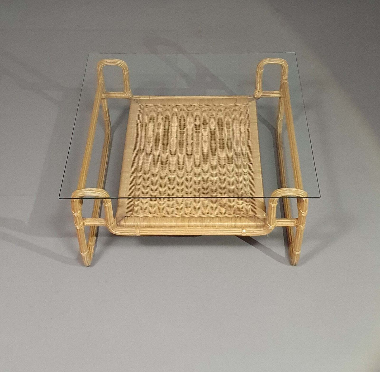 Mid Century Coffee Table. Iron Frame / Pencil Reed / Split Reed / Rattan 75 X 75 X 40 Cm photo vintage