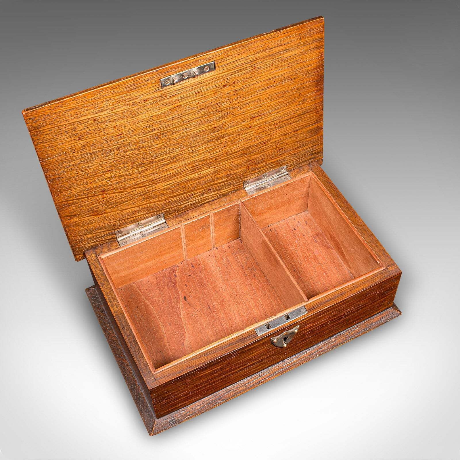 photo furniture Antique Cigar Case, English, Oak, Cedar, Desktop Humidor, Edwardian, Circa 1910