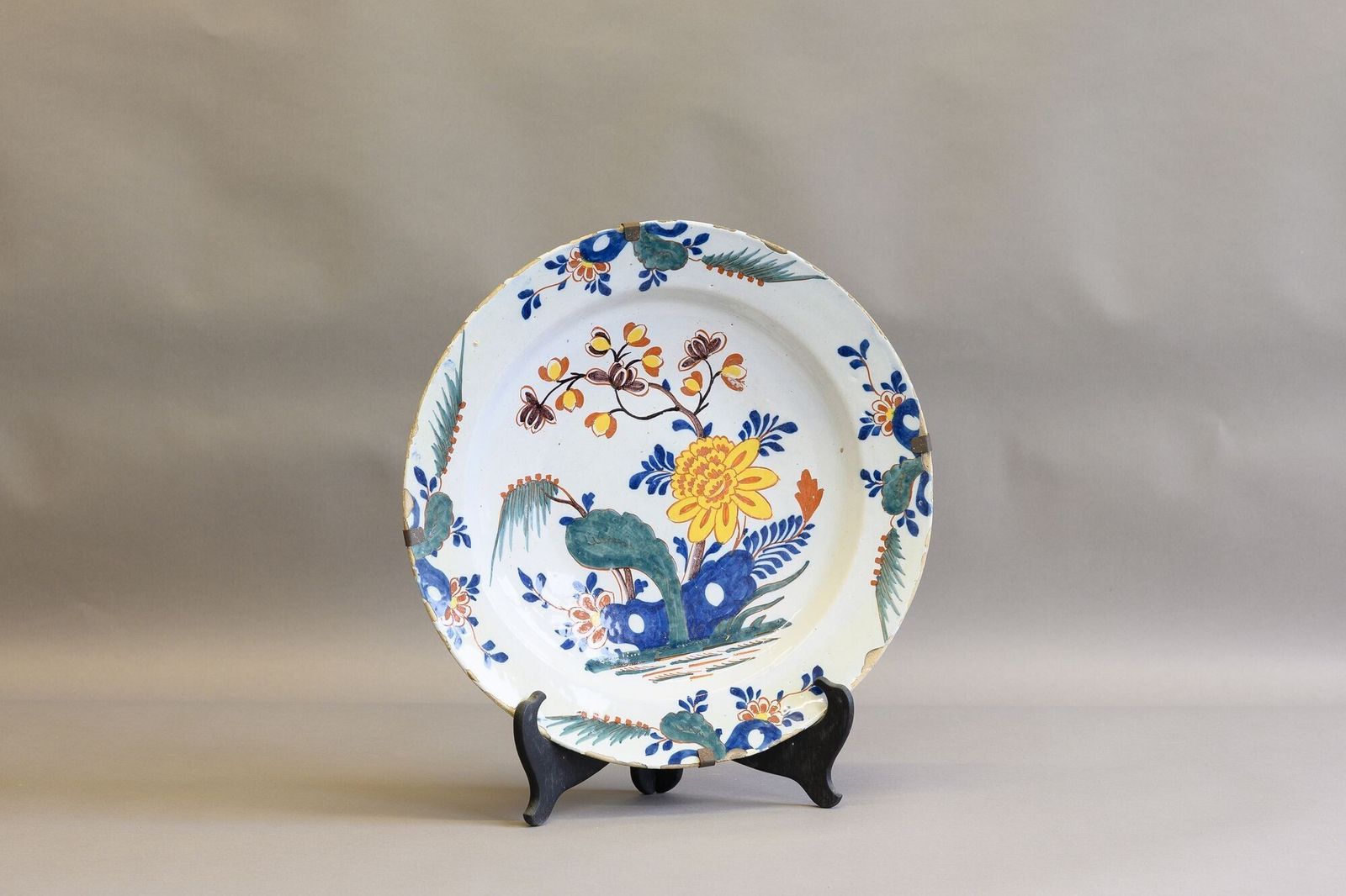 Faience Charger