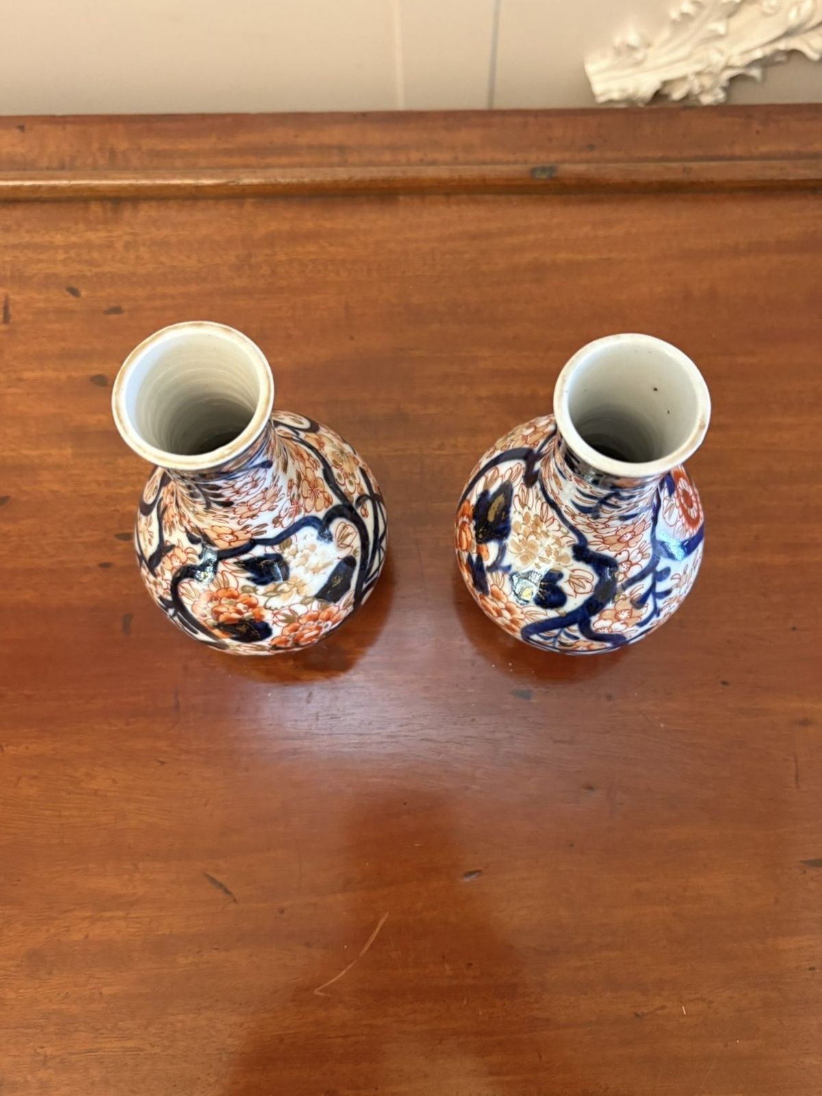 Small Pair Of Antique 20th Century Quality Japanese Imari Vases photo for sale