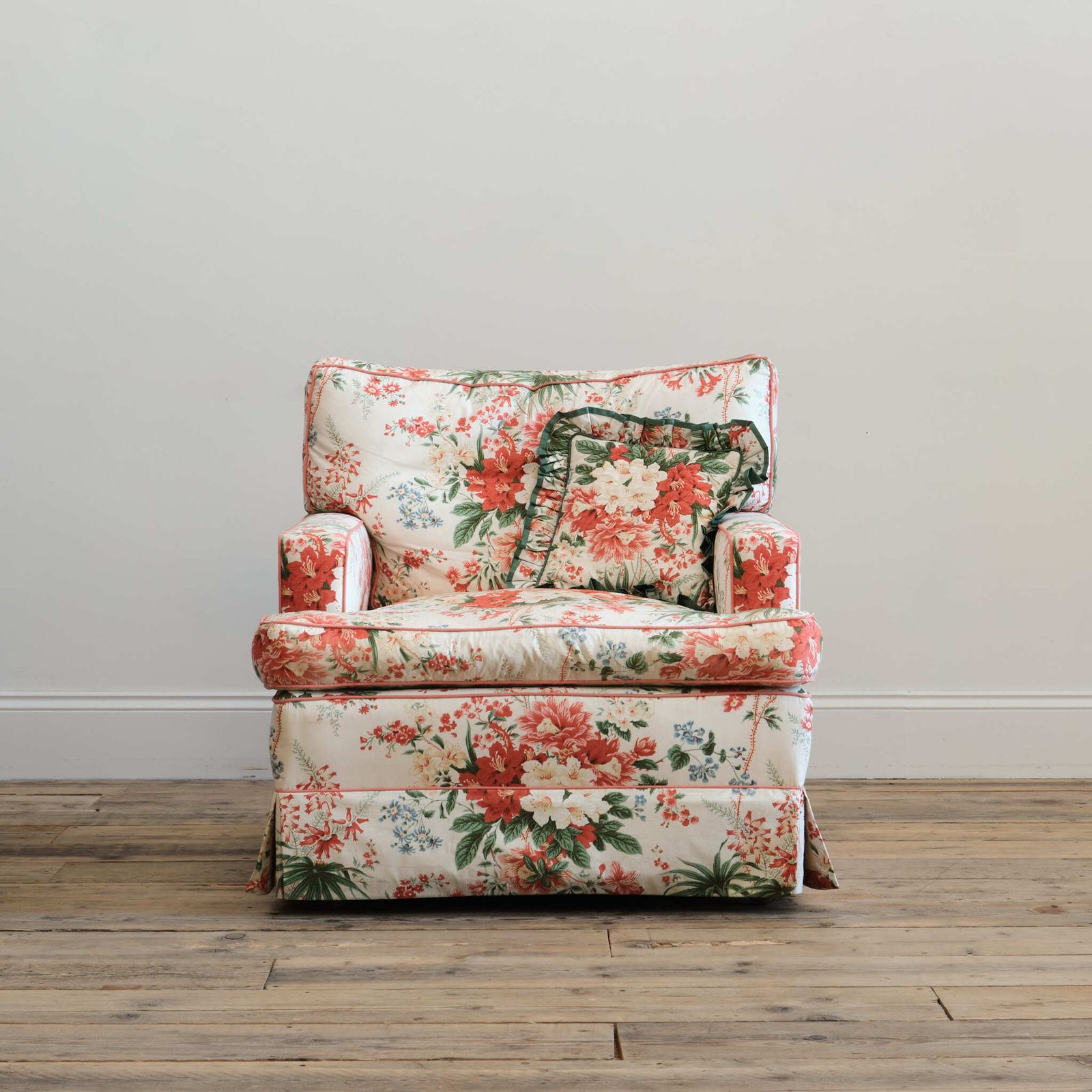 Floral Country House Armchair photo furniture