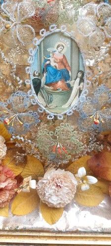 Large Devotional Teak 19th Century Italy Flowers And Beads Madonna Del Rosario photo vintage