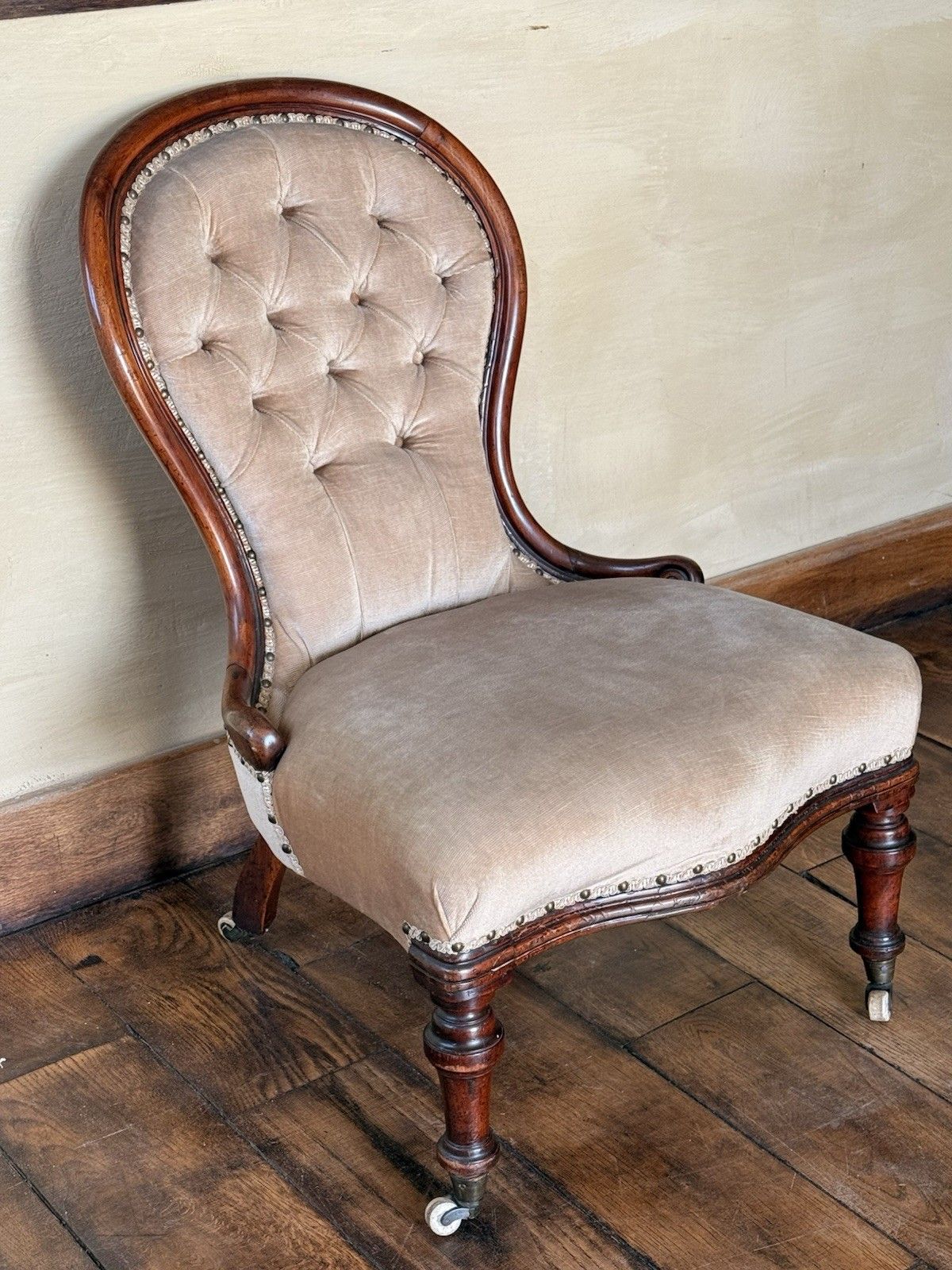 Antique Mahogany Bedroom Spoon Back  Mocha Nursing Reading Libary Lady's Chair photo buy