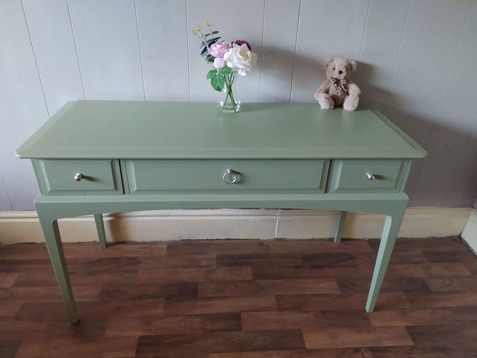 Vintage Stag Console Finished In A Bramwell Green photo 399.0