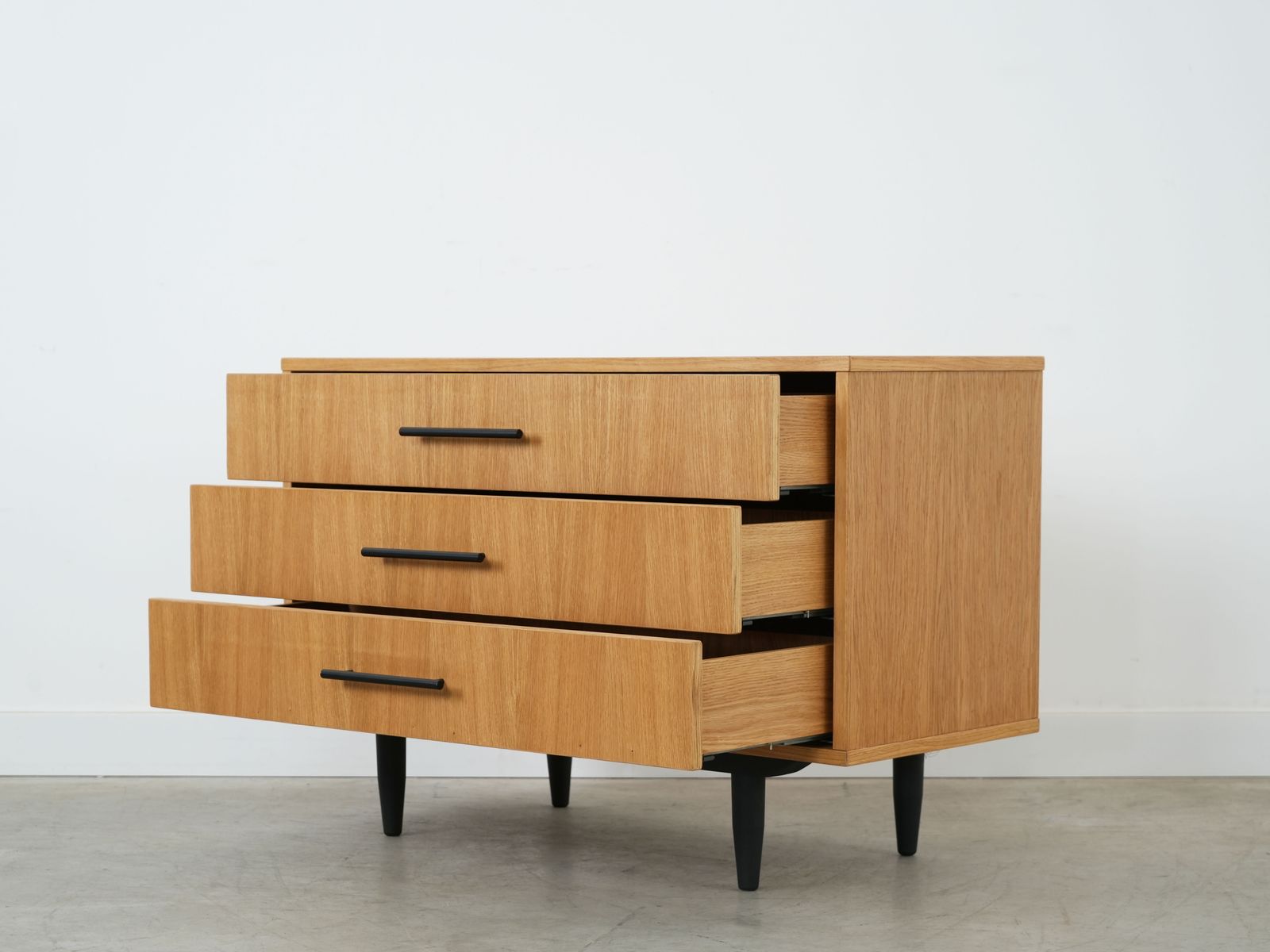 Eiken Ladekast, Scandinavisch Design photo Meubels