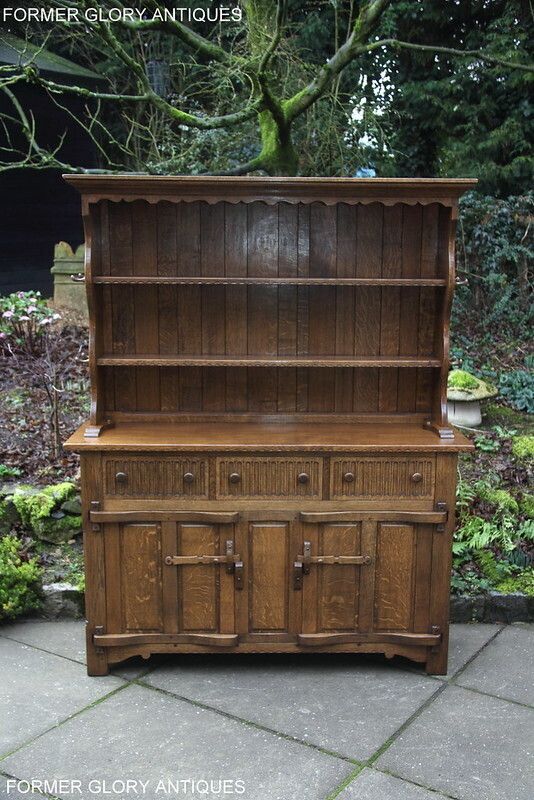 photo vintage A Rupert / Nigel Griffiths Monastic Carved Oak Derbyshire Dresser / Sideboard