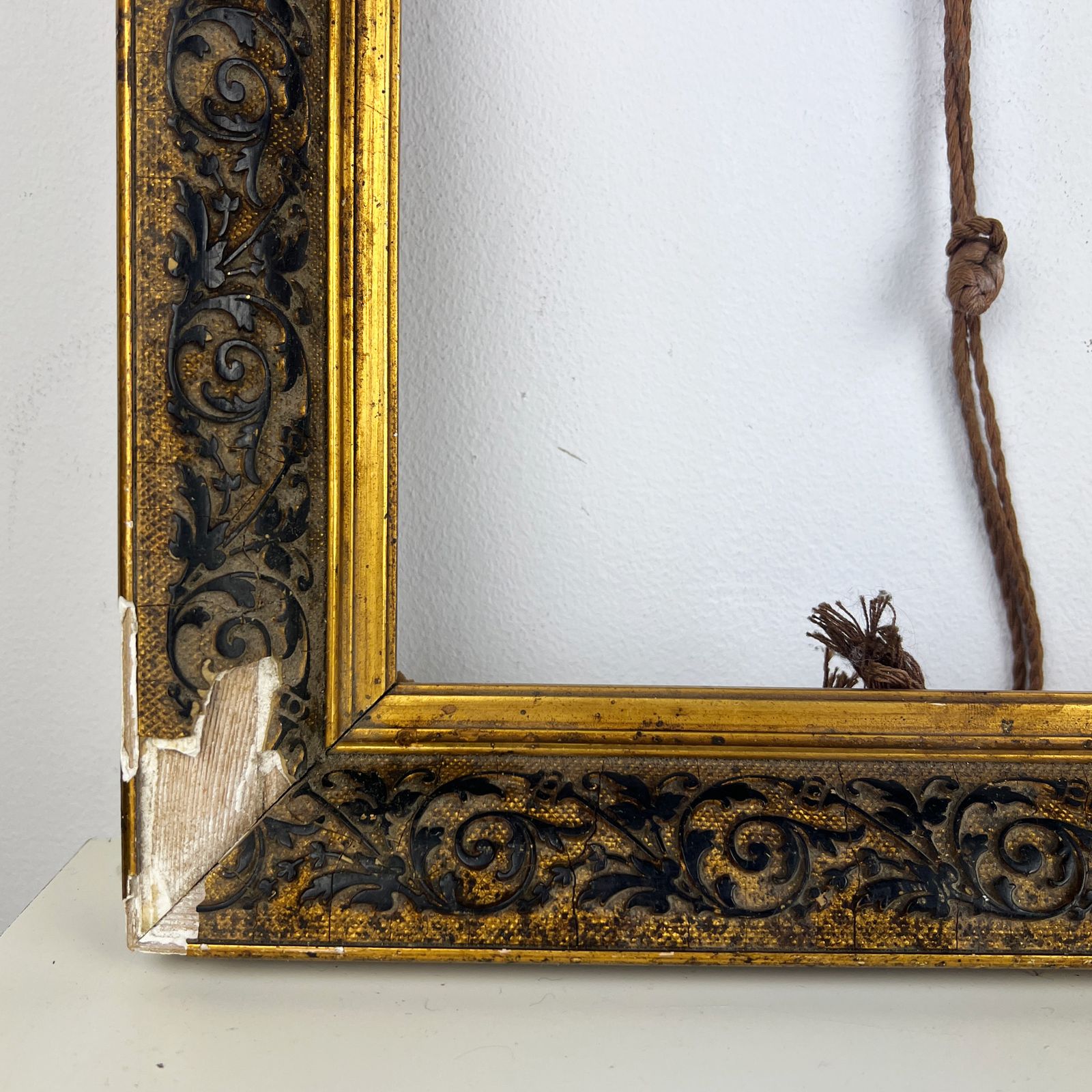 Antique Italian Gesso And Wood Picture Frame, 30x40 Cm photo for sale