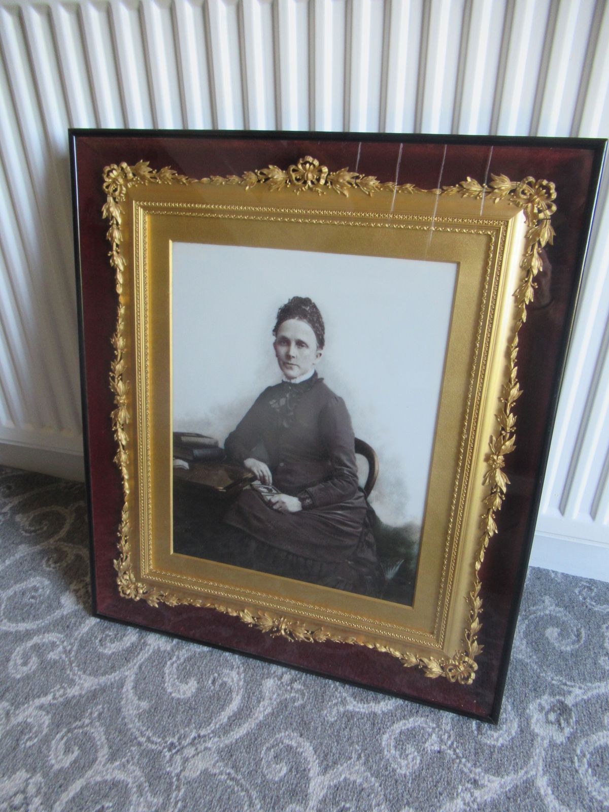 Victorian   1890  Picture Of A Lady  In A Ebonised And Gilt Frame photo furniture