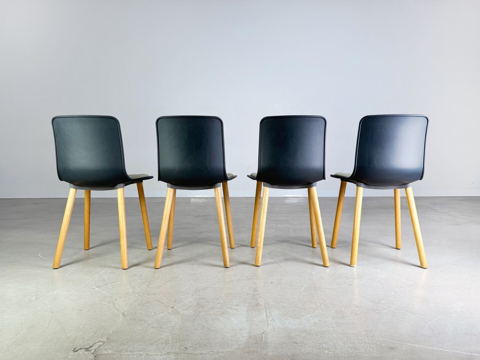 Set Of 4 Vitra Chairs Hal Wood With Seat Cushion Jasper Morrison Design photo vinterior