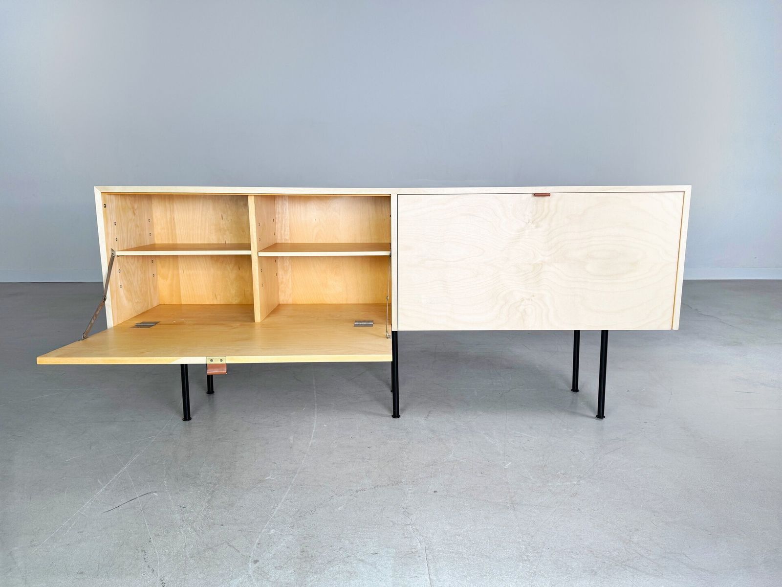 Original Midcentury Florence Knoll Sideboard 1950 Maple Knoll International photo vinterior