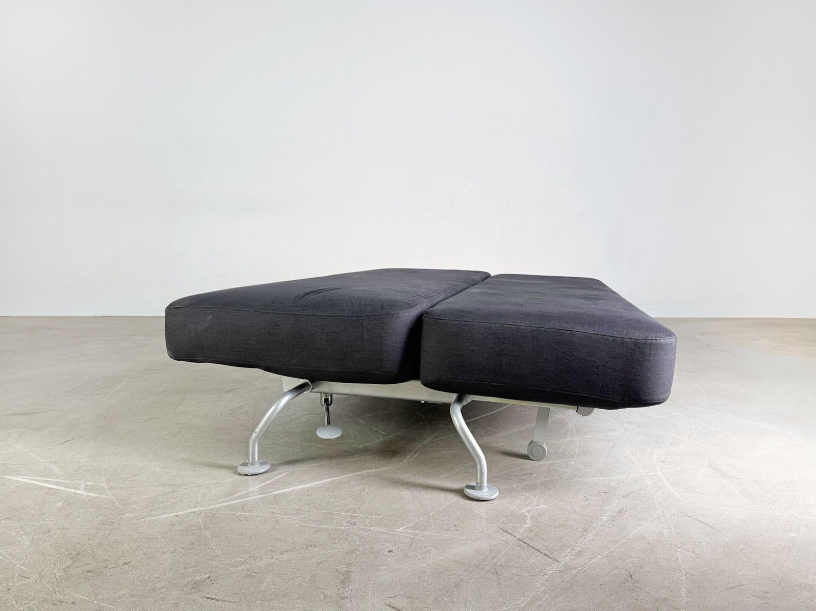 photo vinterior B&B Italia Sofa Lunar James Irvine Couch Two Seater Three Seater