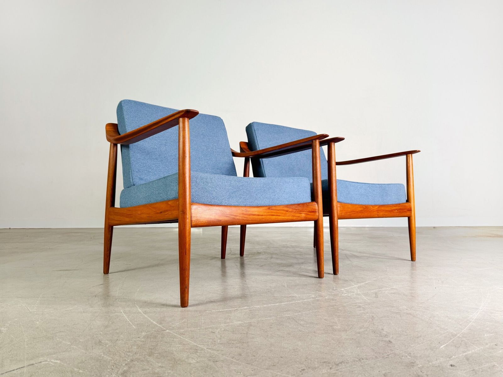 2x Knoll Antimott Fauteuil Mid Century Easy Chair Vintage photo Meubels