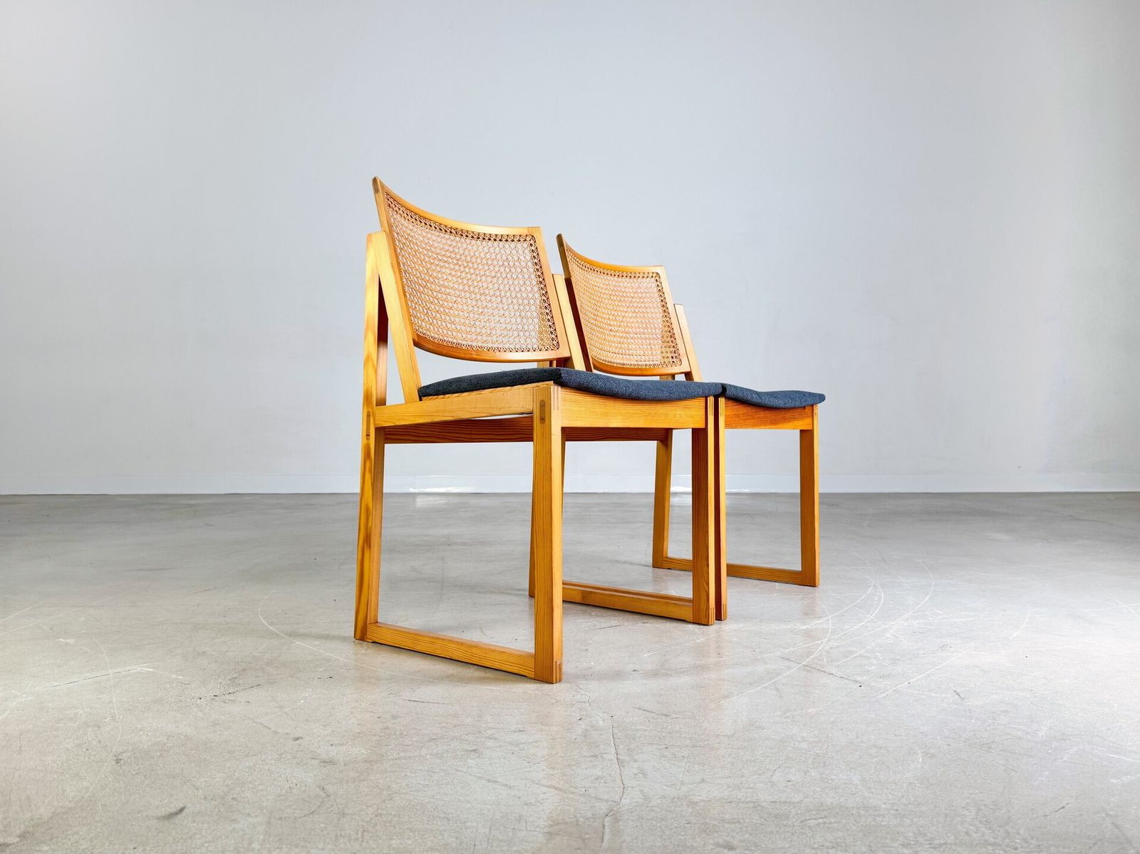 Original Set Of 2 Kai Lyngfeldt Larsen Chair Midcentury Søborg 5262 photo Furniture