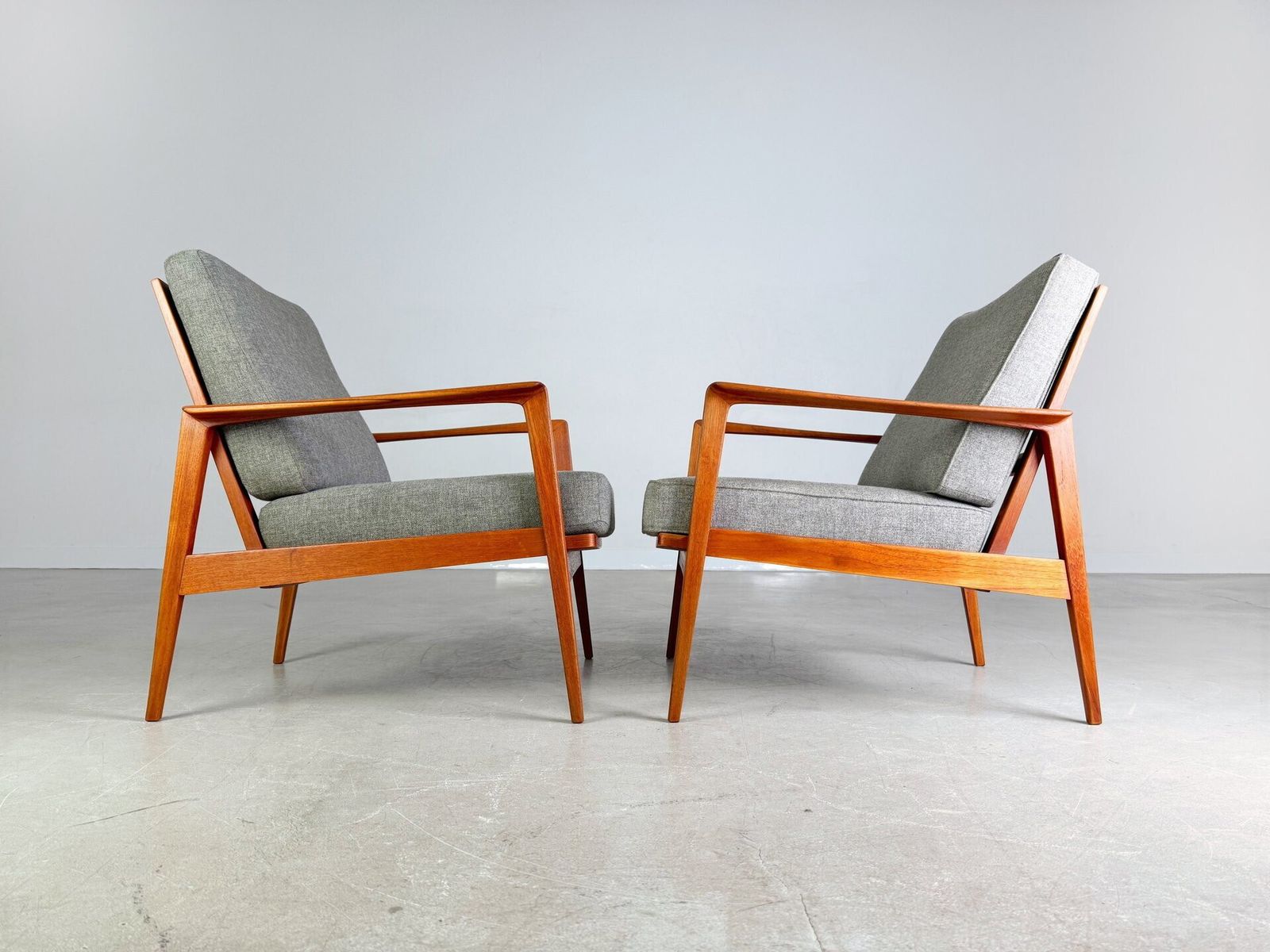 Set Of 2 Midcentury Easy Chair Knoll Antimott Teak 1960 photo vinterior