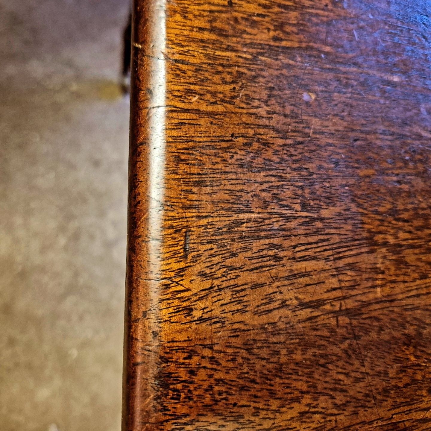 photo furniture Fab Circa 1820 Regency Pembroke Mahogany Table On Turned Legs And Brass Castors