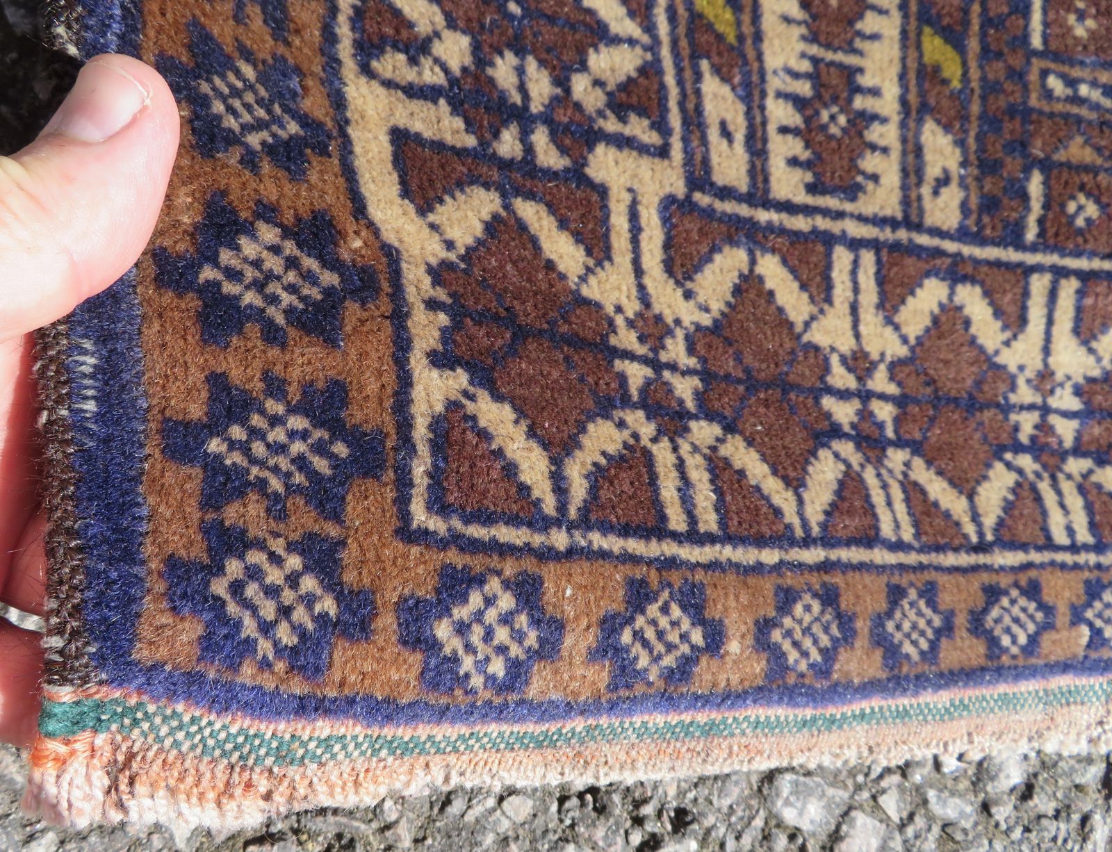 Unusual Mosque Design Afghan Rug. Herat Region. 133cm X 85cm. photo Textiles