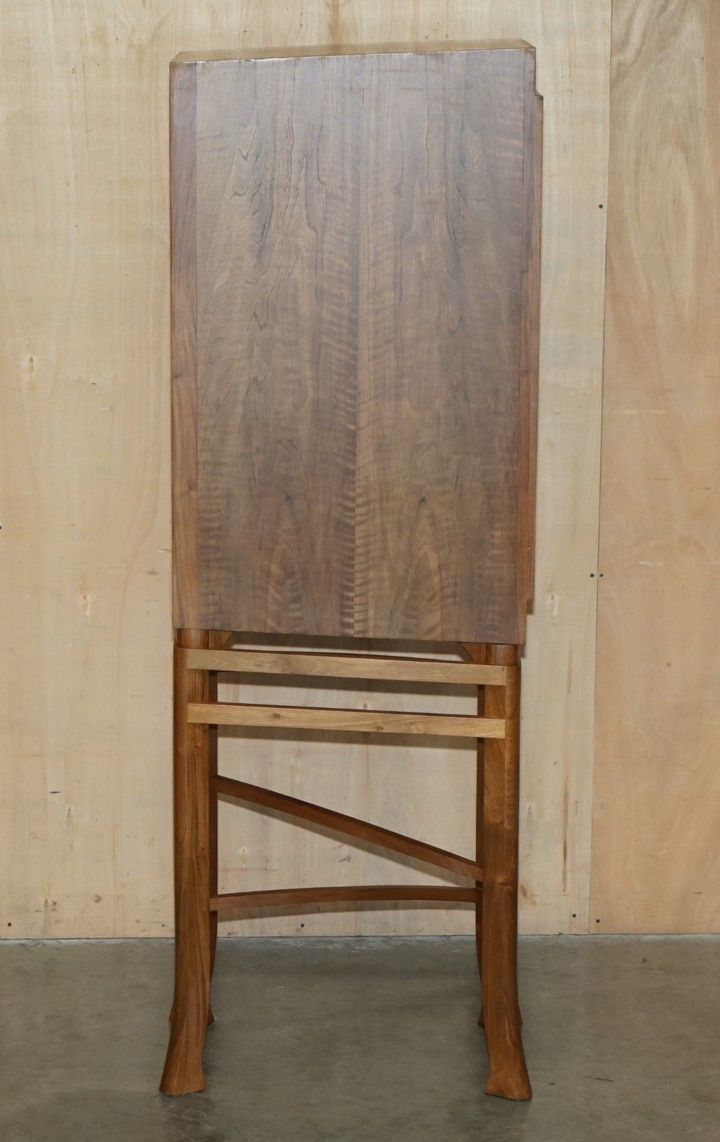 photo buy Rrp £6,350 English Walnut Derek Elliott Glass Shelved Display Or Drinks Cabinet