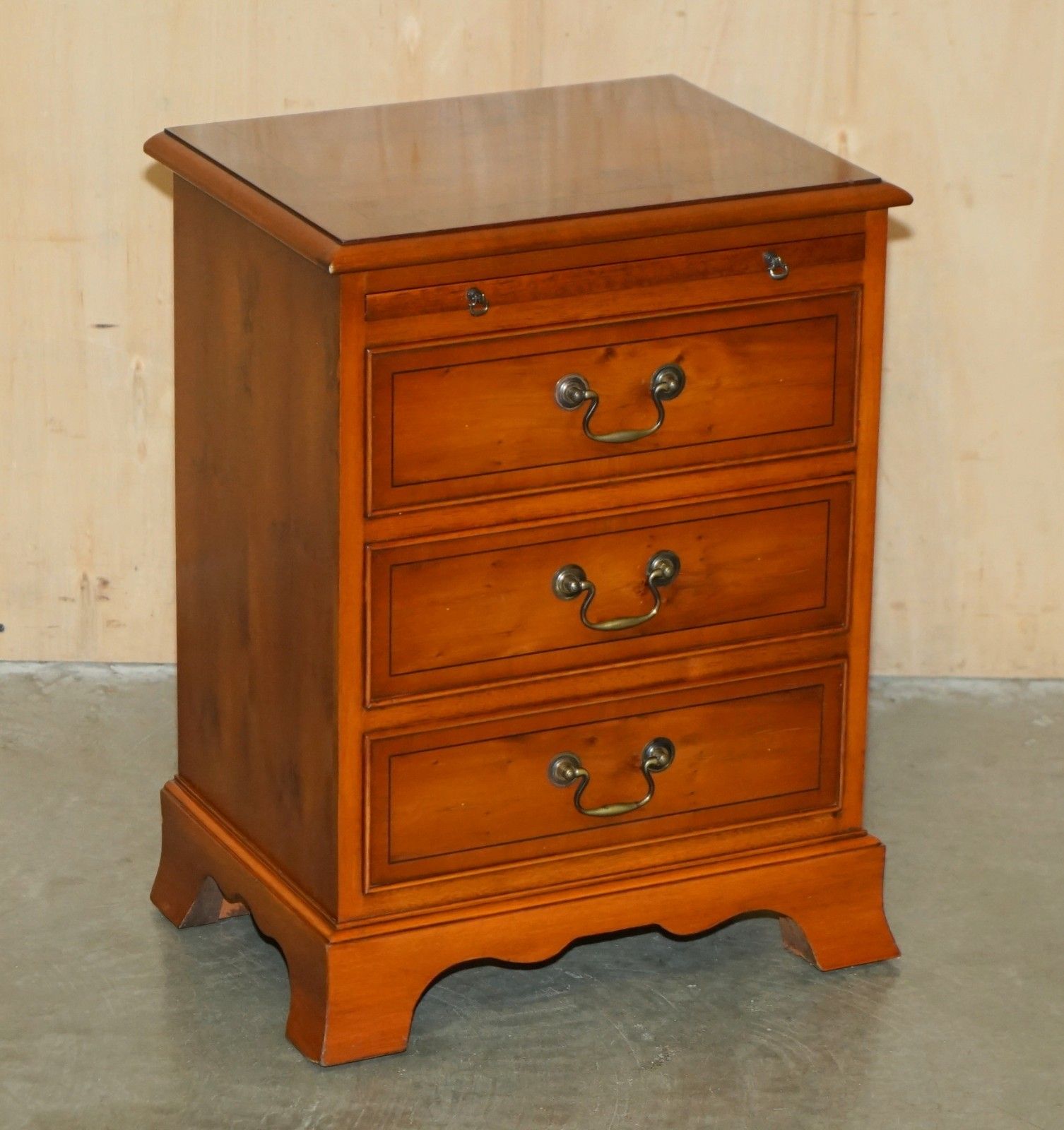 Pair Of Bradley Furniture Burr Yew Bedside Table Nightstand Drawers Butlers Tray photo for sale