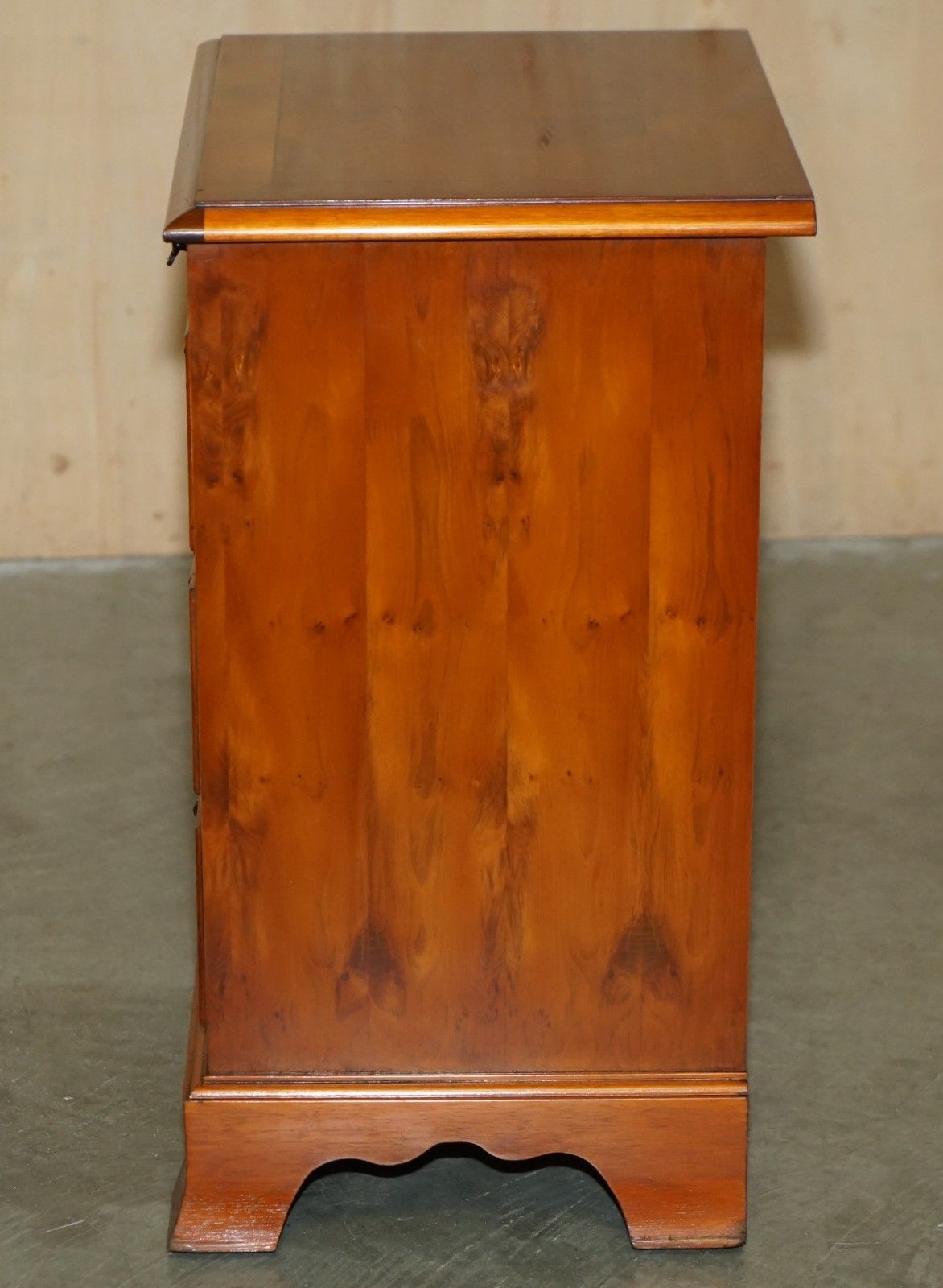Furniture Pair Of Bradley Furniture Burr Yew Bedside Table Nightstand Drawers Butlers Tray photo