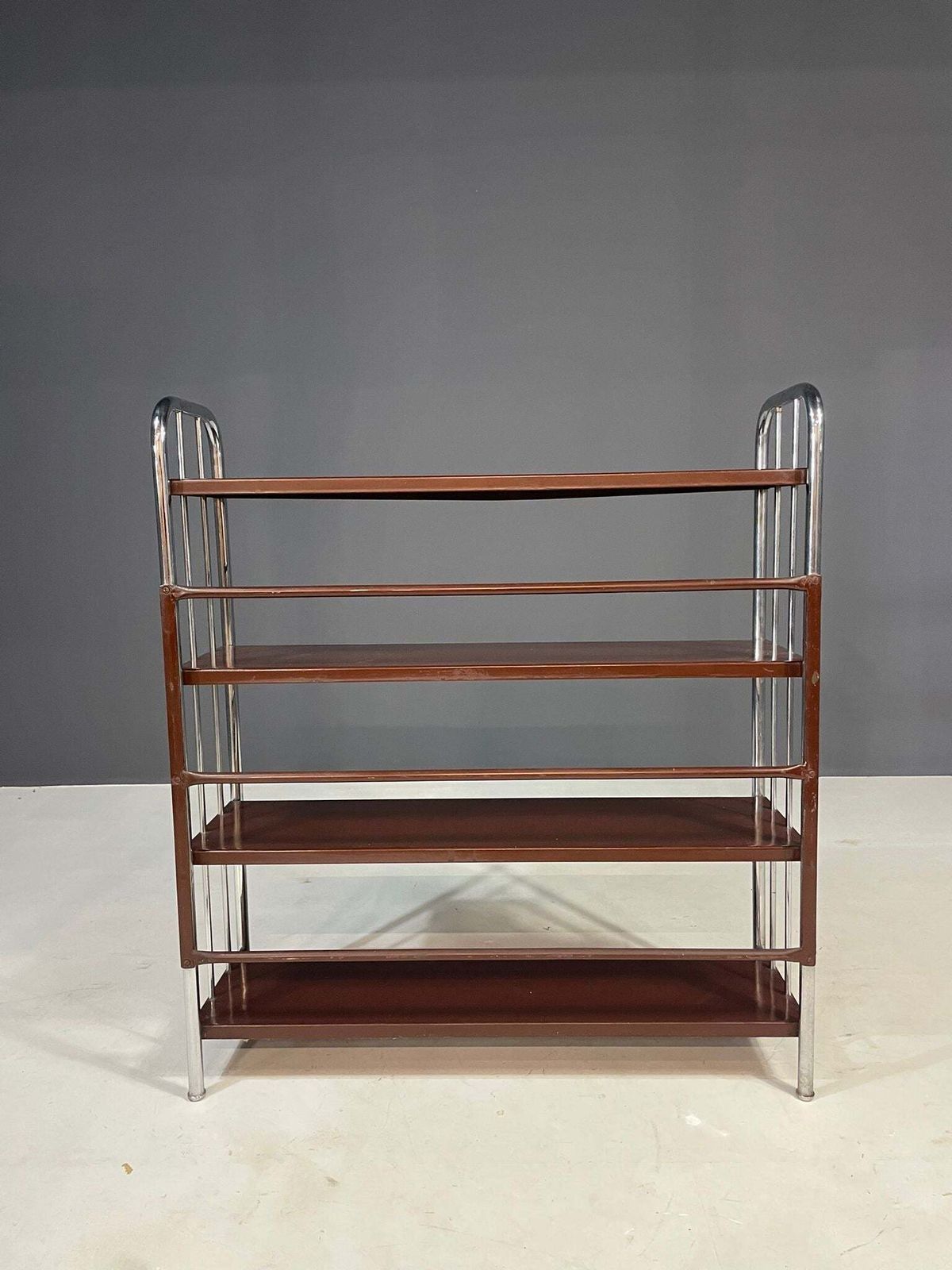 Furniture Bauhaus Chrome étagère In Bent Steel And Sheet Metal, Europe 1930s photo