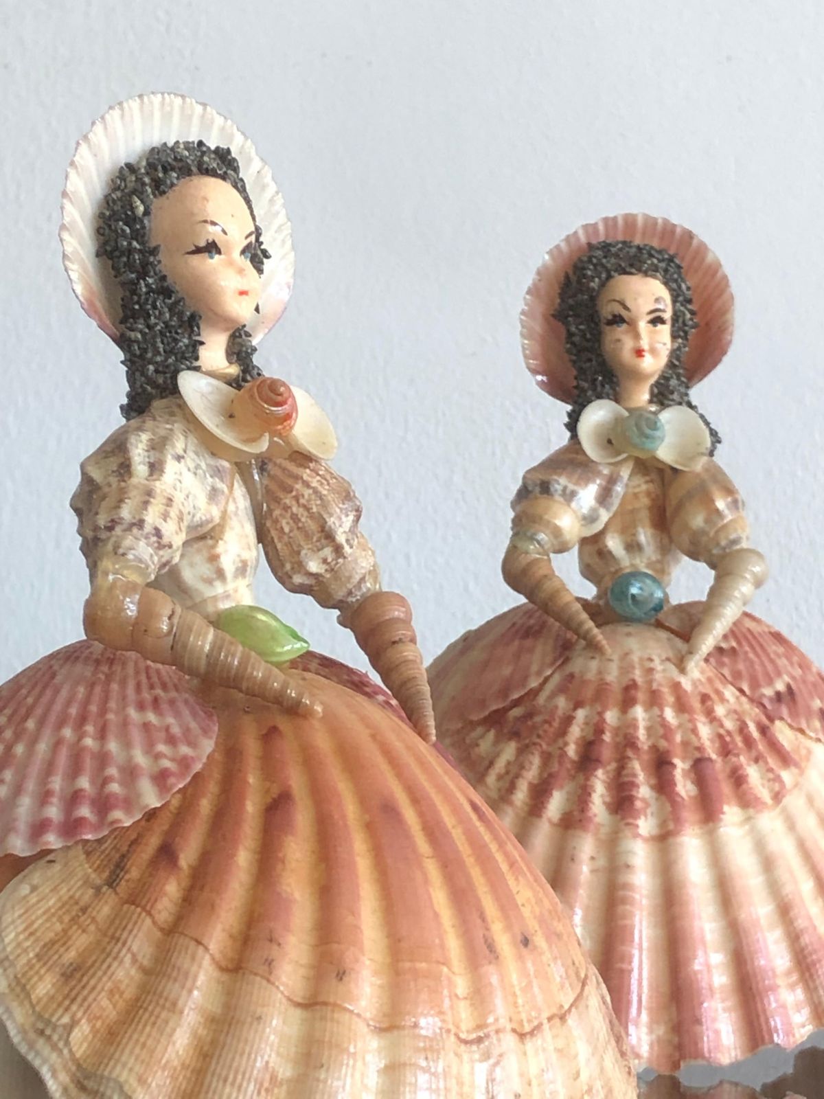 Pair Of Shabby Chic Neoclassical Sculptures Princess Shell France 1970 photo 1064.0