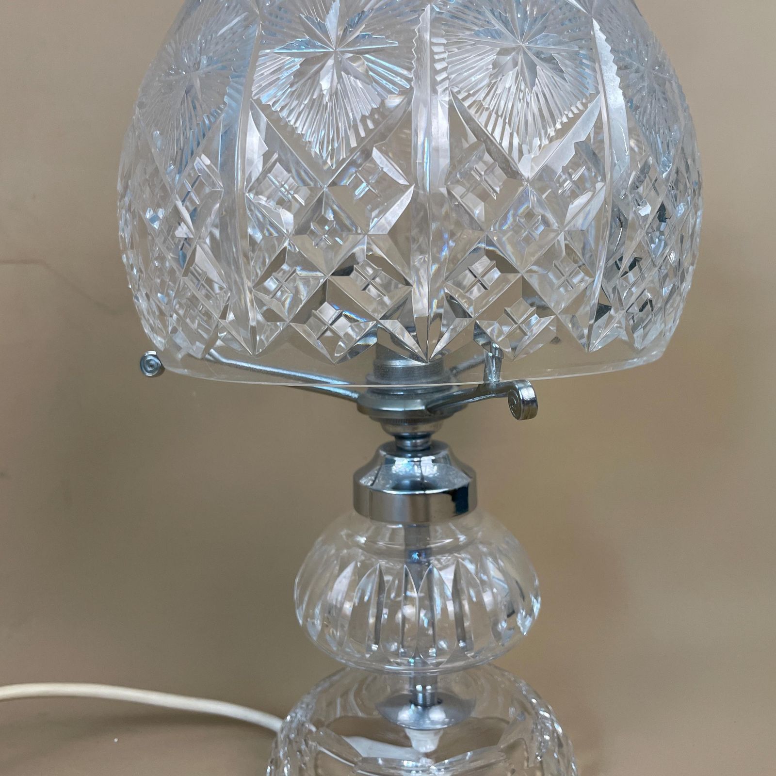 Antique Clear Cut Glass Lamp Light Bedside Table Silver Fitting Art Deco Scalloped Edge Vintage Dome Round Shade Patterned Pattern Oil photo 125.0
