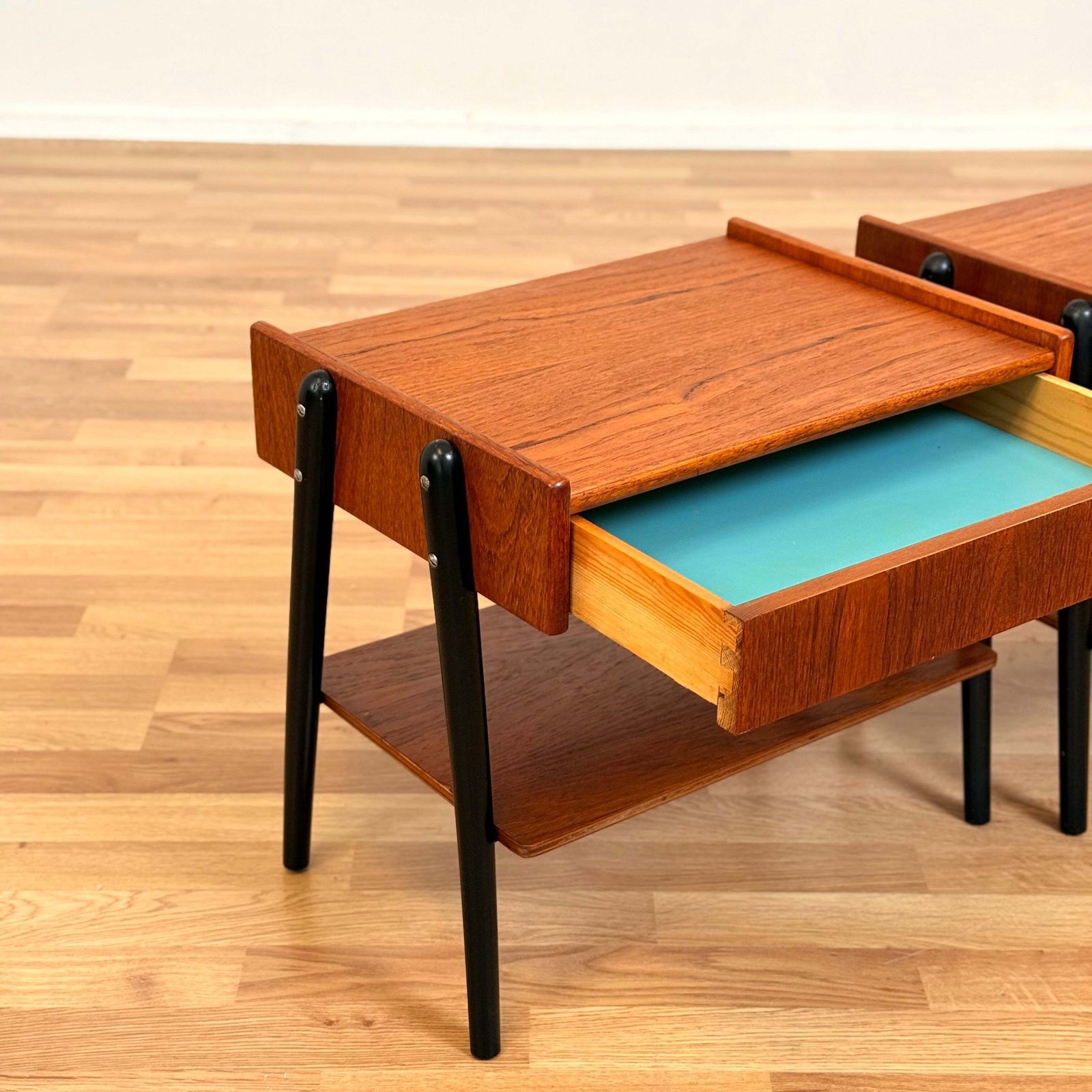 Set Of 2 Bedside Table In Teak By Ab Carlström & Co Möbelfabrik photo buy