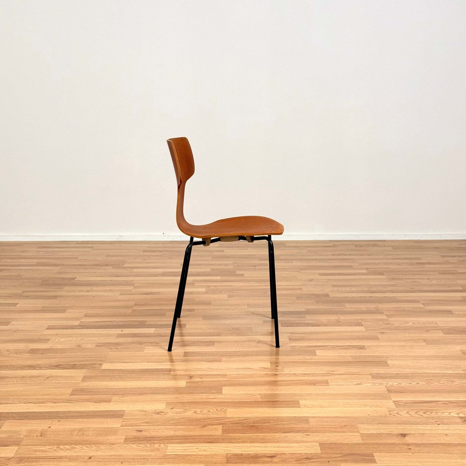 Single Dining Chair Made Of Teak By Fritz Hansen photo Furniture