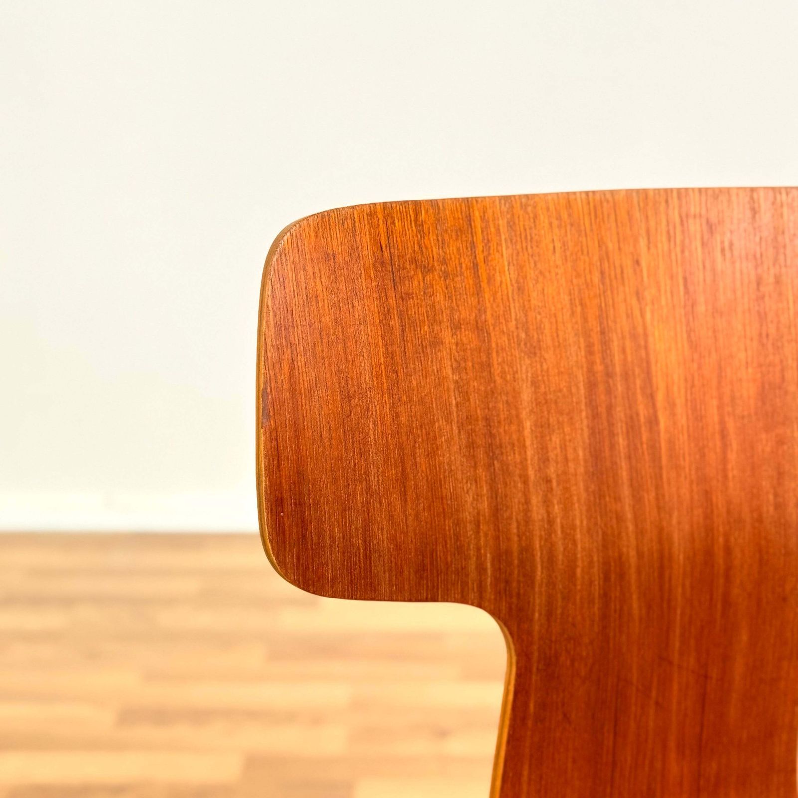 Single Dining Chair Made Of Teak By Fritz Hansen photo vinterior