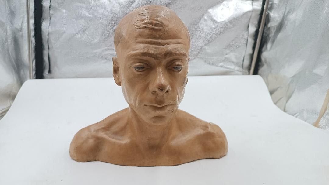Half Bust Sculpture Manly Portrait Dated 1946 Vincenzi Cesarino (1914 2011 photo furniture