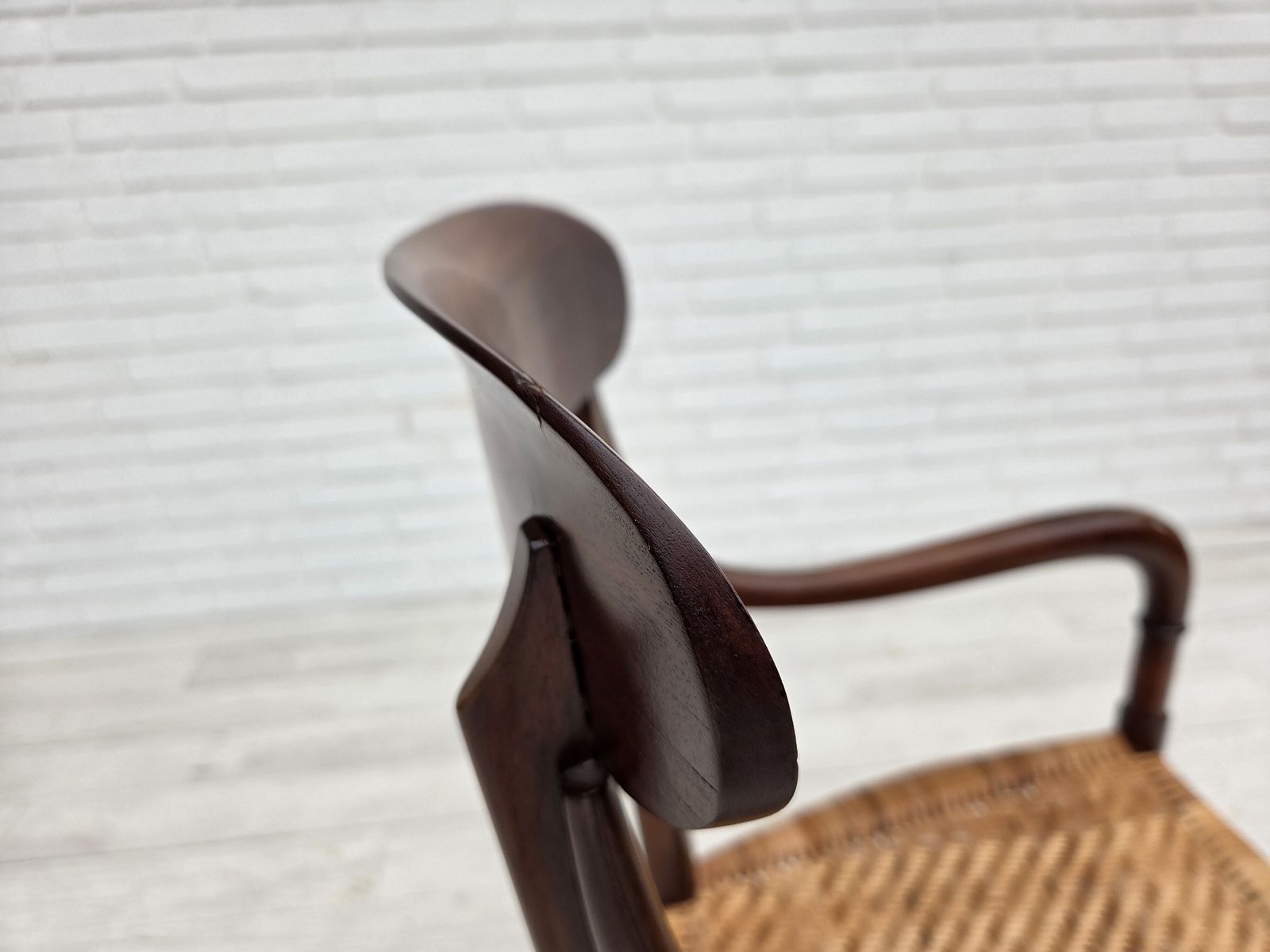 1970s, Italian Design By Fratelli Levaggi, 2 Armchairs, Model "Campanino", Cherry Wood. photo 3100.0