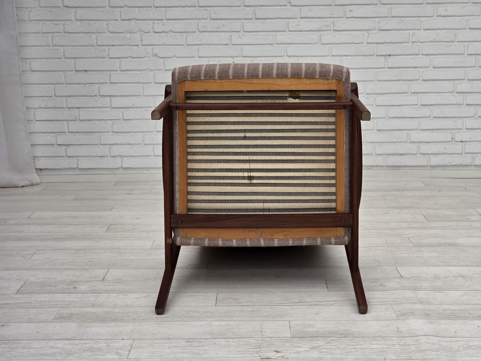 photo vinterior 1970s, Danish Highback Armchair, Furniture Wool, Teak Wood, Original Condition.
