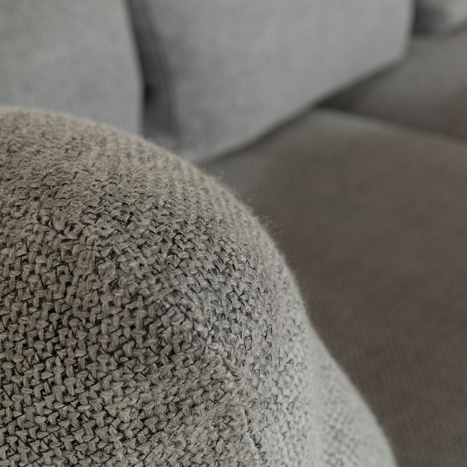 Canapé d'angle Rolf Benz en tissu gris photo for sale