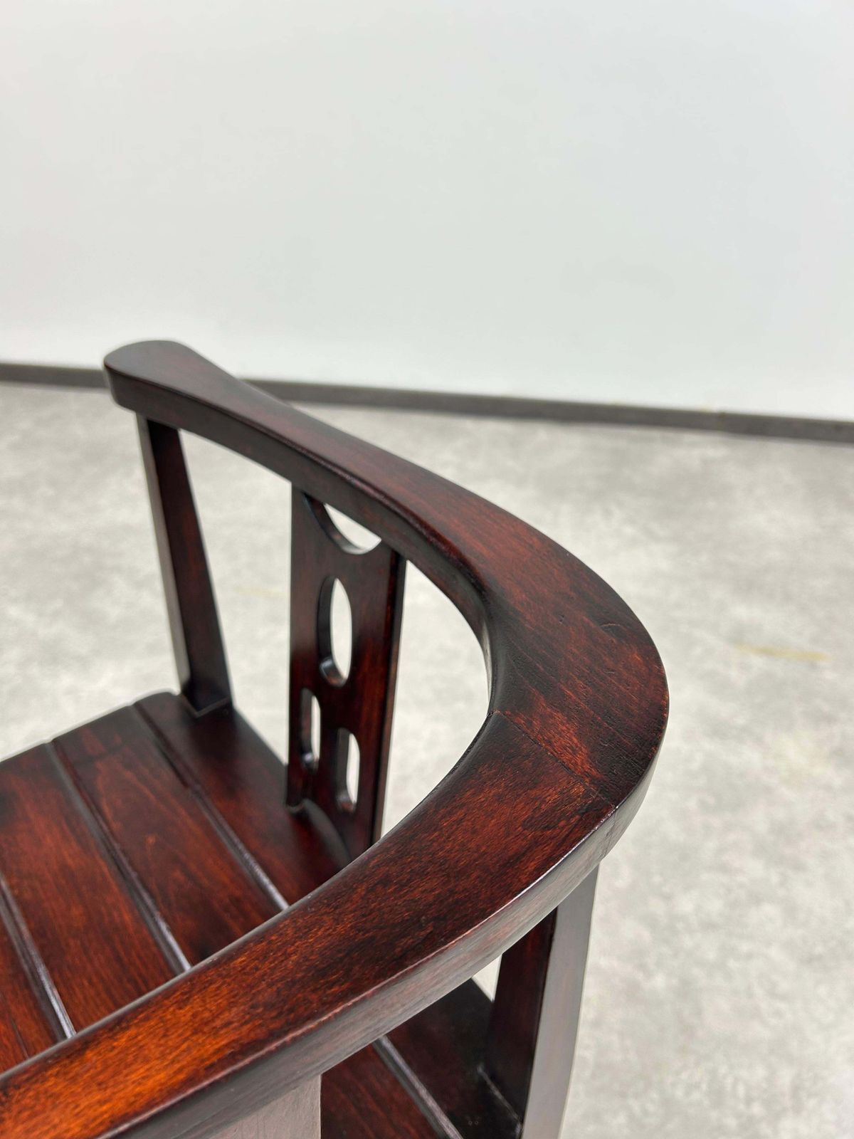 photo for sale Jugendstil Corner Chair Attr. To Josef Hoffmann