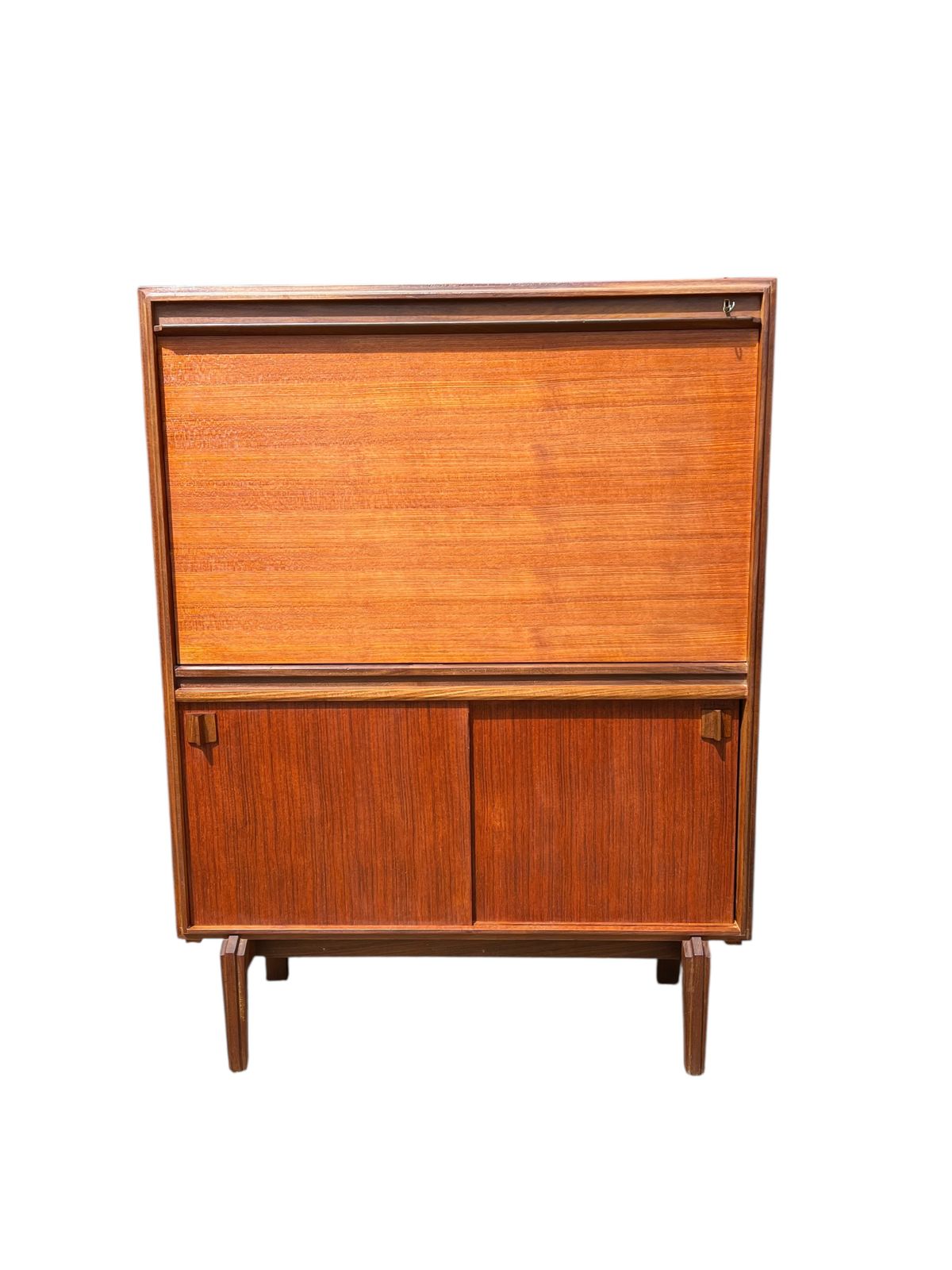 Mid Century Bureau By Robert Heritage For Beaver & Tapley photo buy