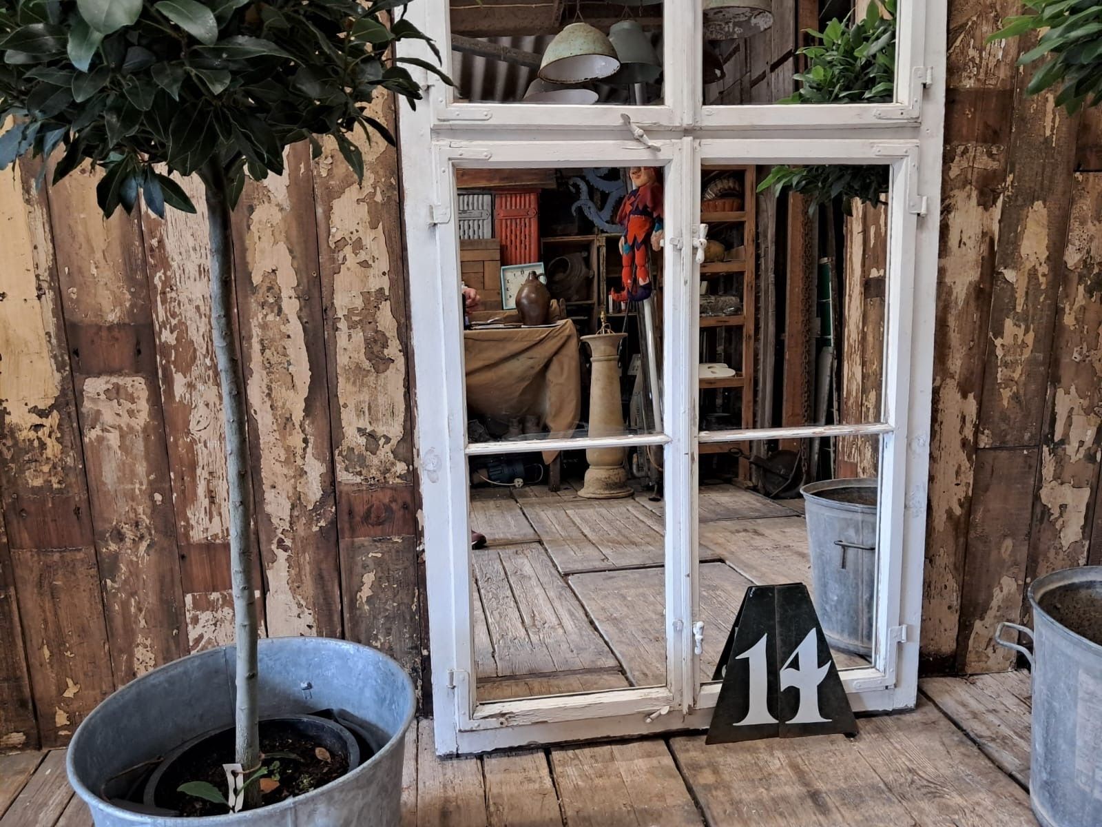 Wooden Mirrored Window No.14 photo vinterior