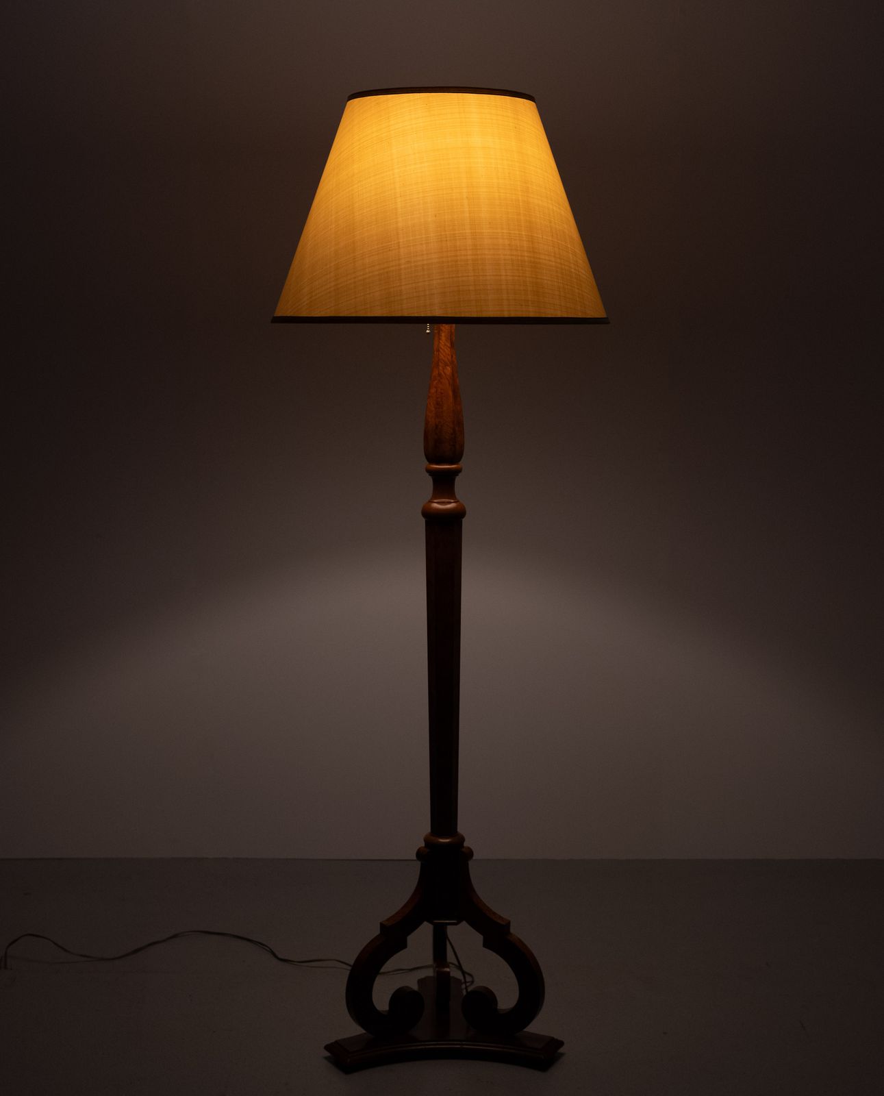 photo vinterior Stunning Large Antique Biedermeier Burl Floor Lamp . Germany