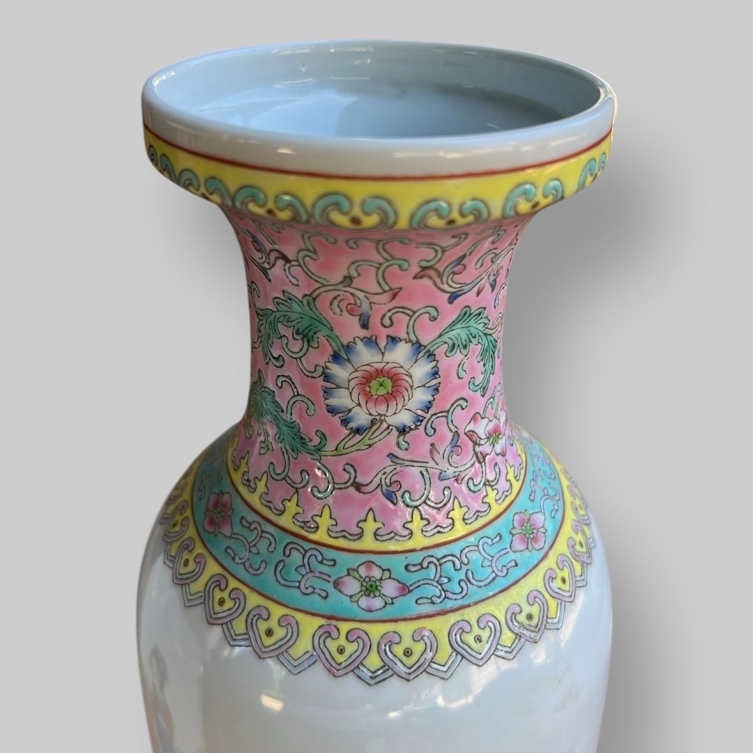 photo furniture An Attractive Pair Of Canton Style Vases
