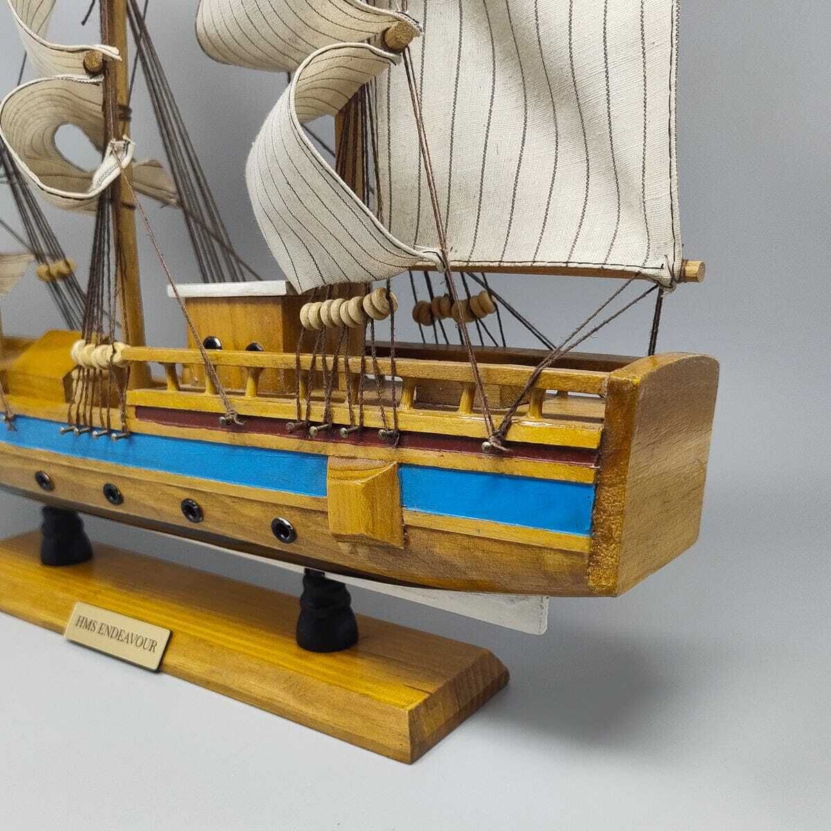 1970s Astonishing Hms Endeavour Model Ship. Handmade. Made In England photo vintage