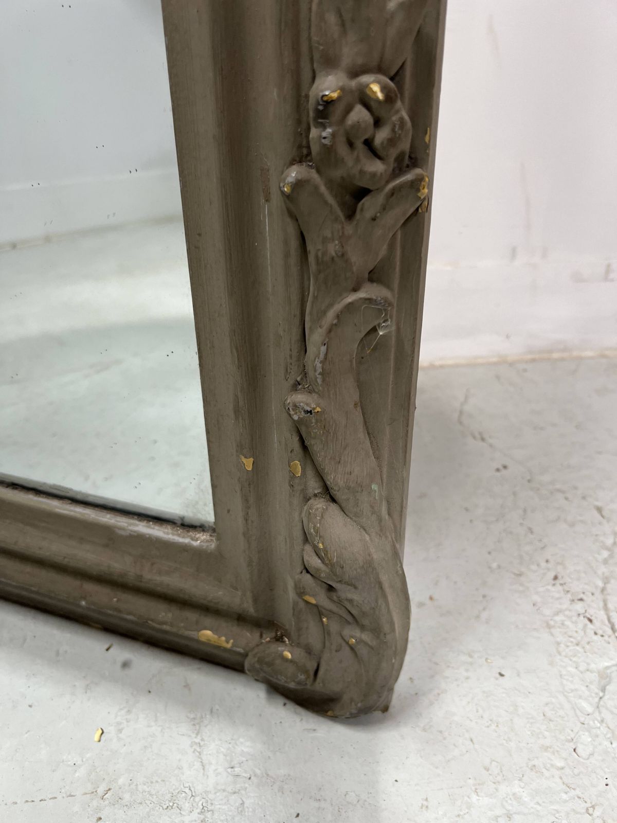 photo buy Louis XV Style Mirror In Wood And Patinated Stucco, 20th Century