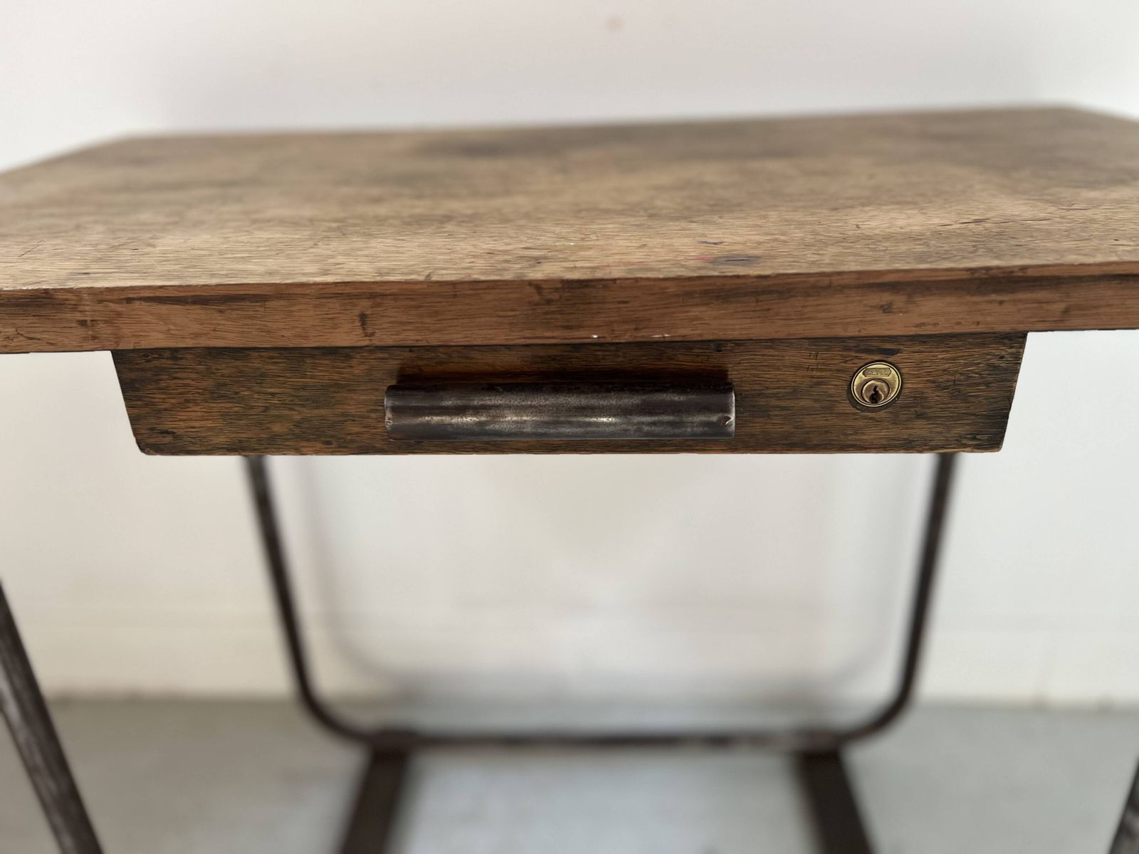 Page 1 Of 11 Designer Desk In Tube And Wooden Top, 20th Century photo Furniture