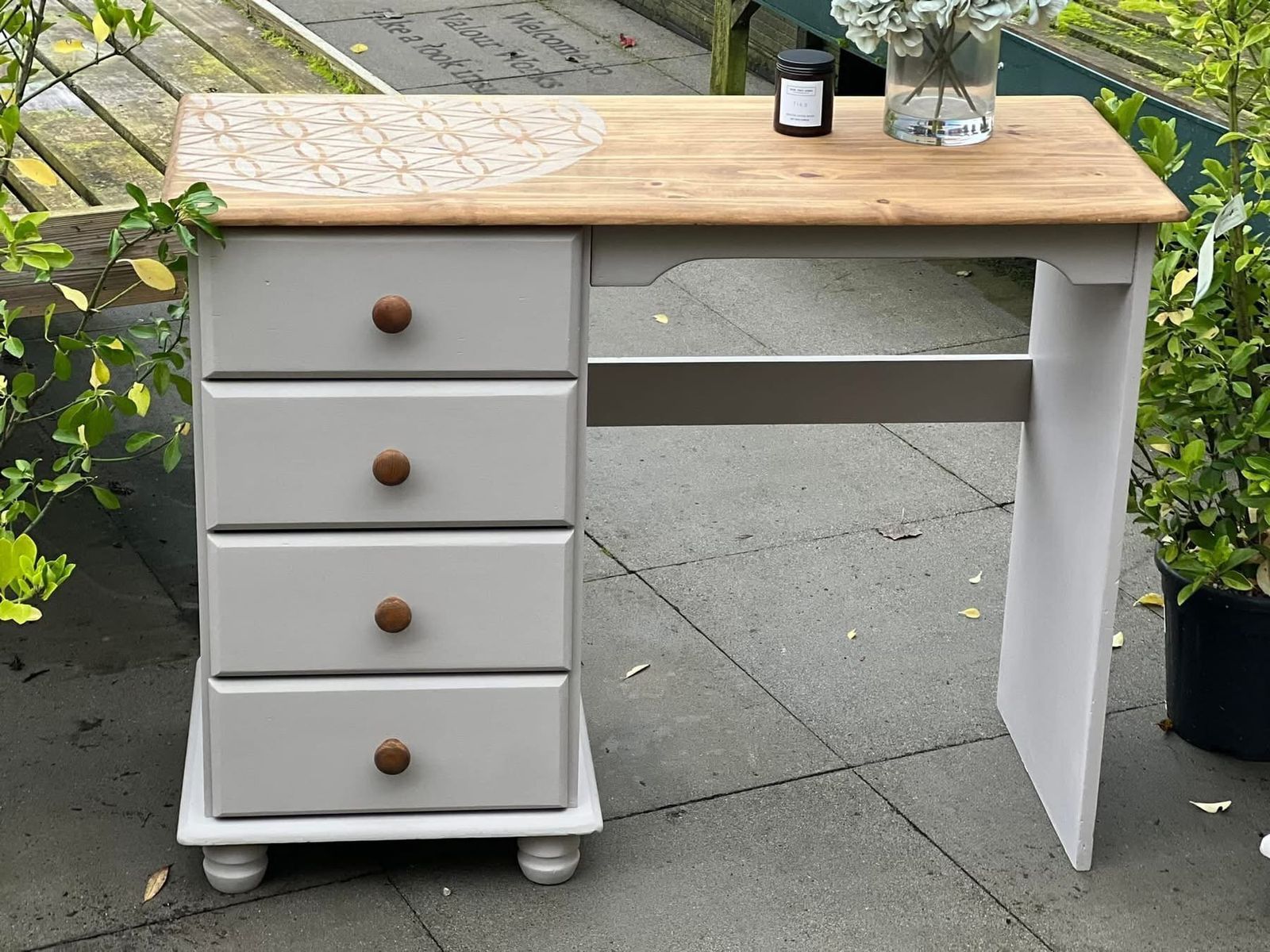 Circular Geometric Desk And Drawers Set photo furniture