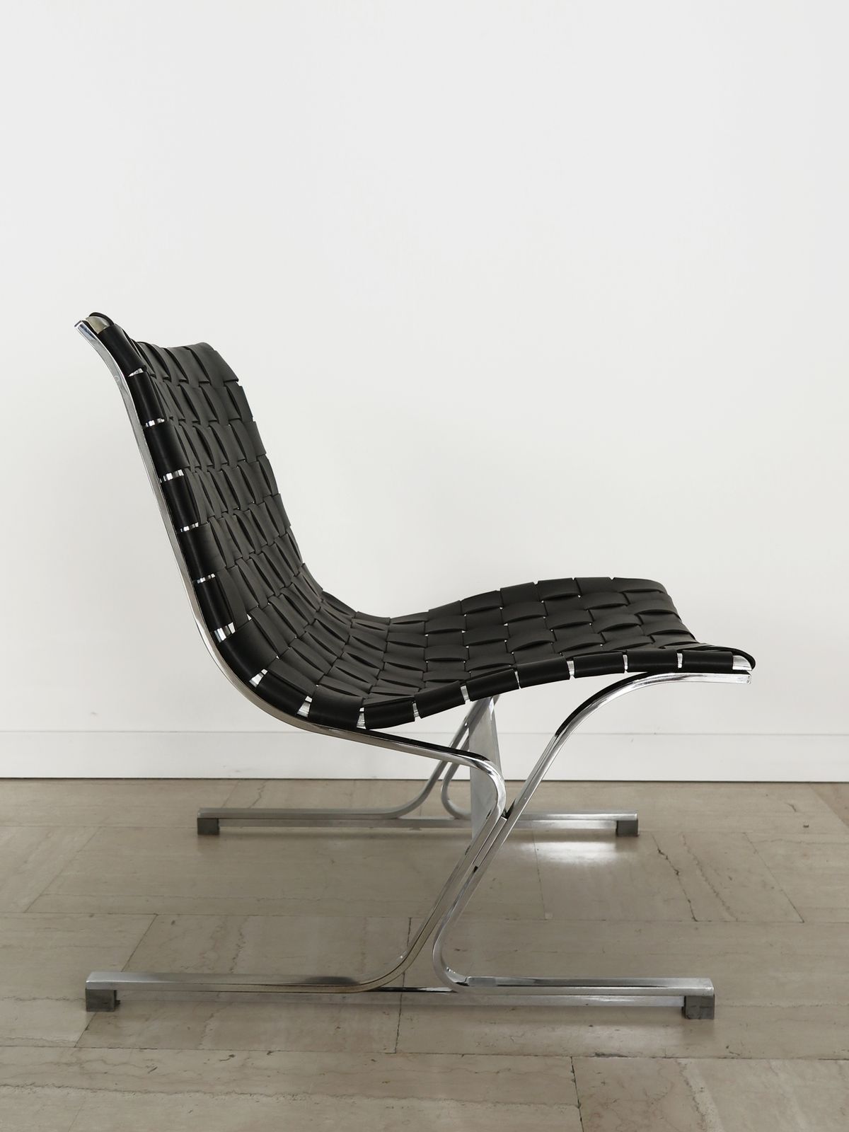 photo furniture Luar Ross Littel For Icf Midcentury Black Leather Metal Armchairs, Iatly 1965