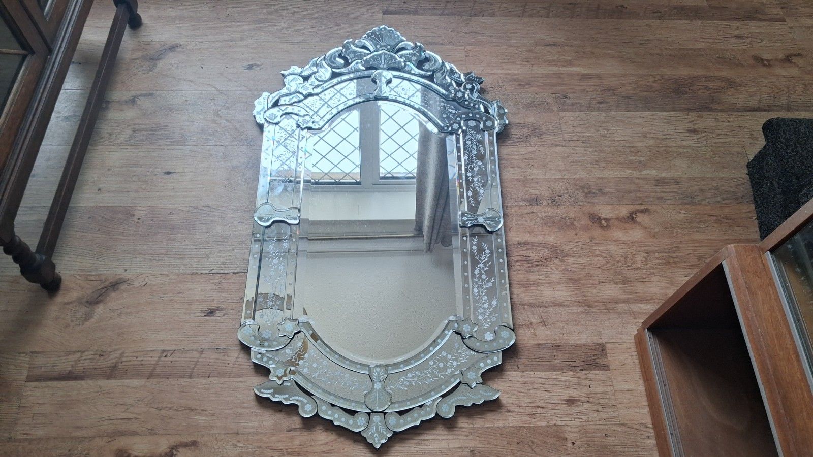 Home Decor Beautiful Venetian Etched And Bevelled Glass Ornate Large Mirror photo