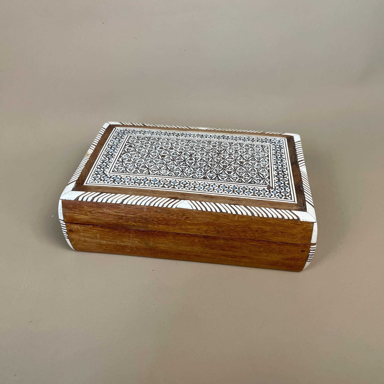 Vintage Wooden Mother Of Pearl Inlay Box Trinket Jewellery Indian Geometric Rectangular Rectangle