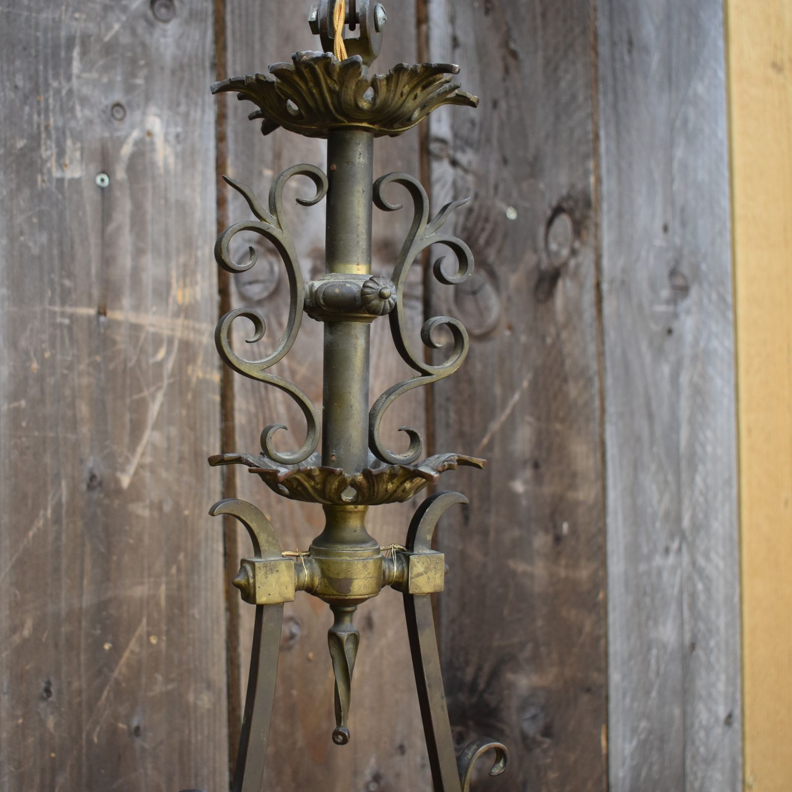 Antique Handmade Acanthus Leaf Heavy Brass Scroll Design Statement Pendant Light photo Lighting