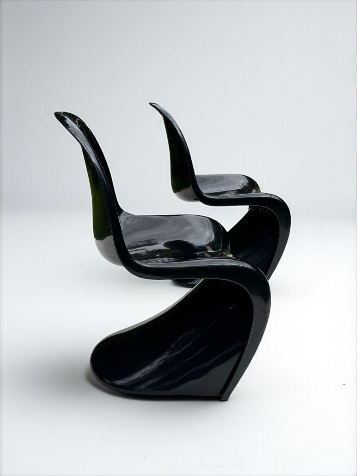 Set Of 2 Panton Verner Fibreglass S Chairs For Herman Miller, W. Germany 1971