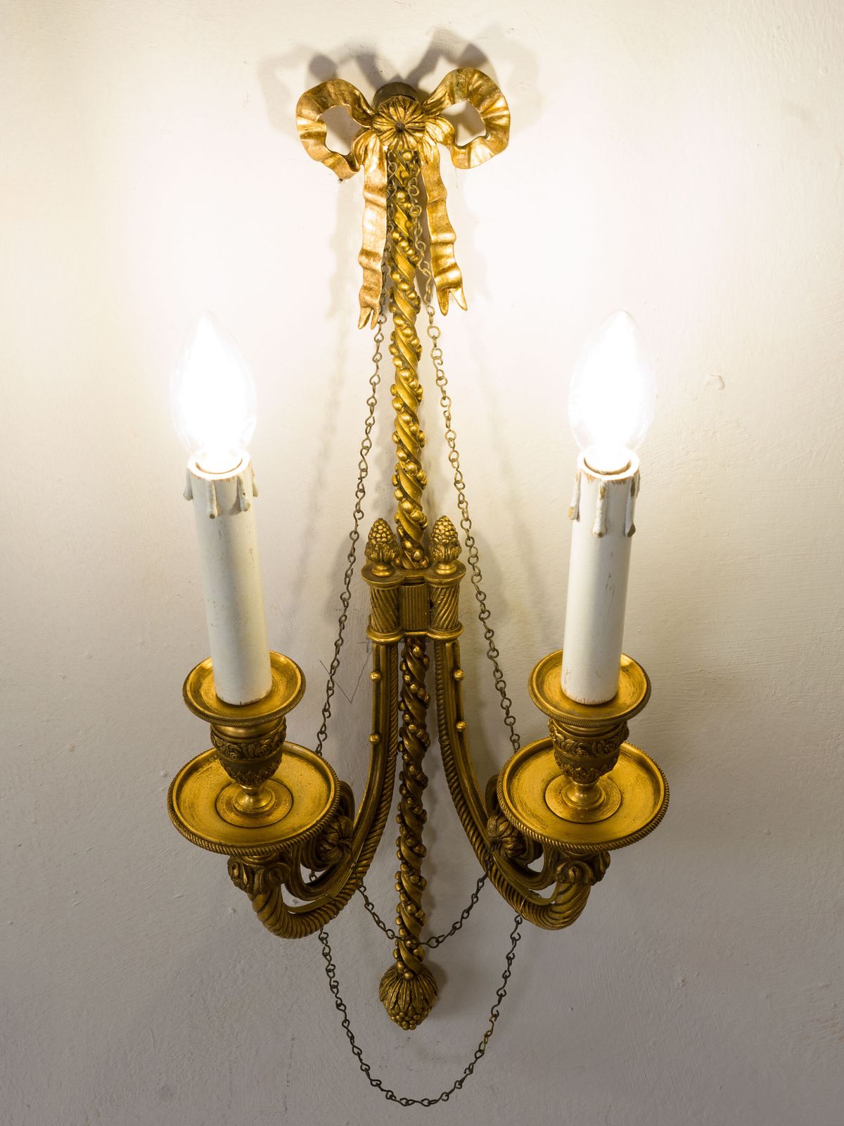 Pair Of Hand Chiseled Gilt Bronze Wall Sconces, France, Napoleon III Period. photo vinterior