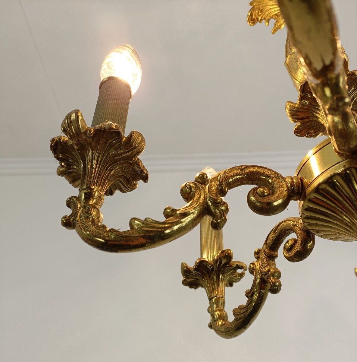 Vintage Brass French Chandelier Louis XV Style Ornate 6 Lights Hollywood Regency photo vintage